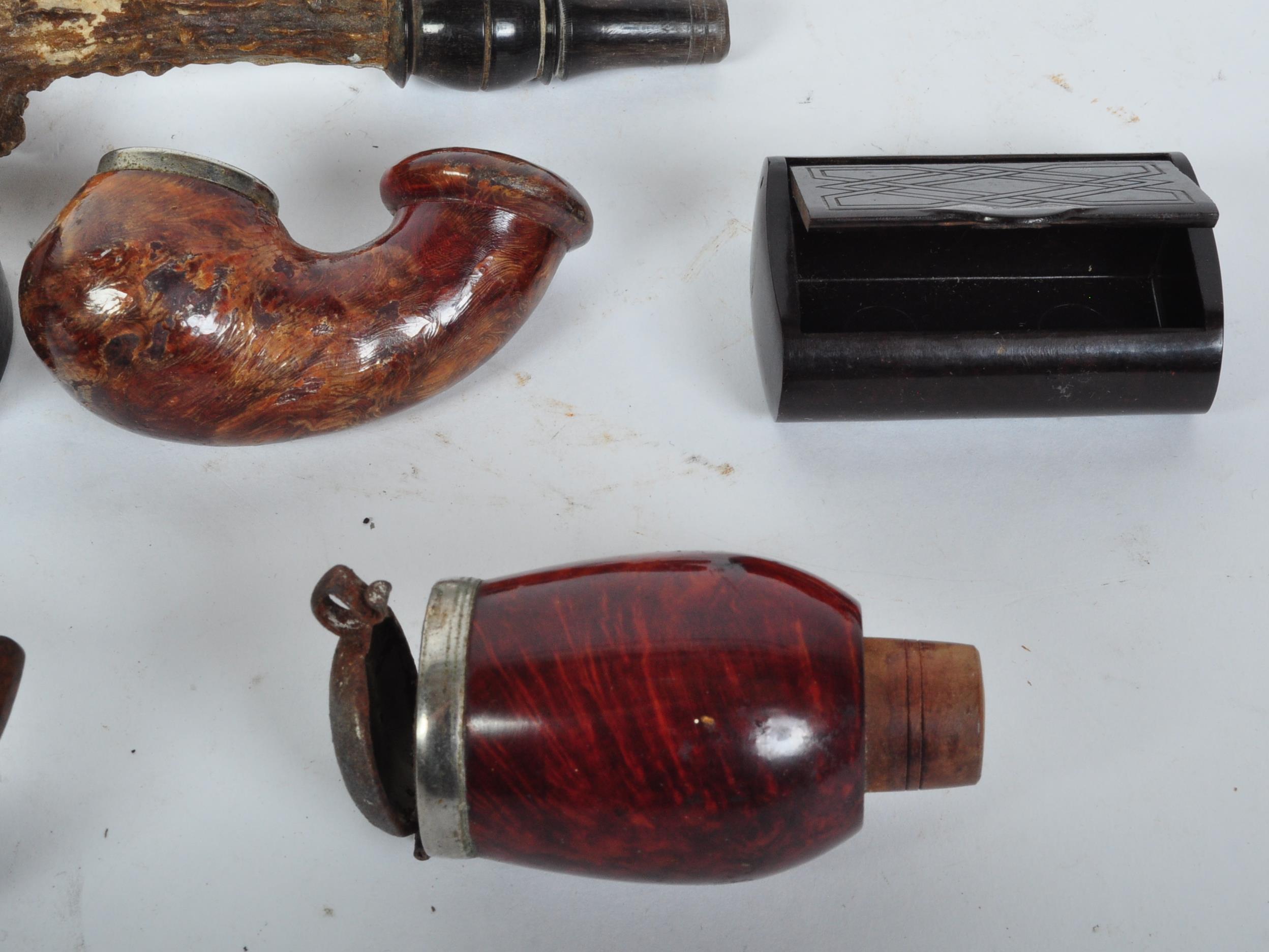 COLLECTION OF VINATGE SMOKING PIPES & SNUFF BOXES - Image 5 of 5