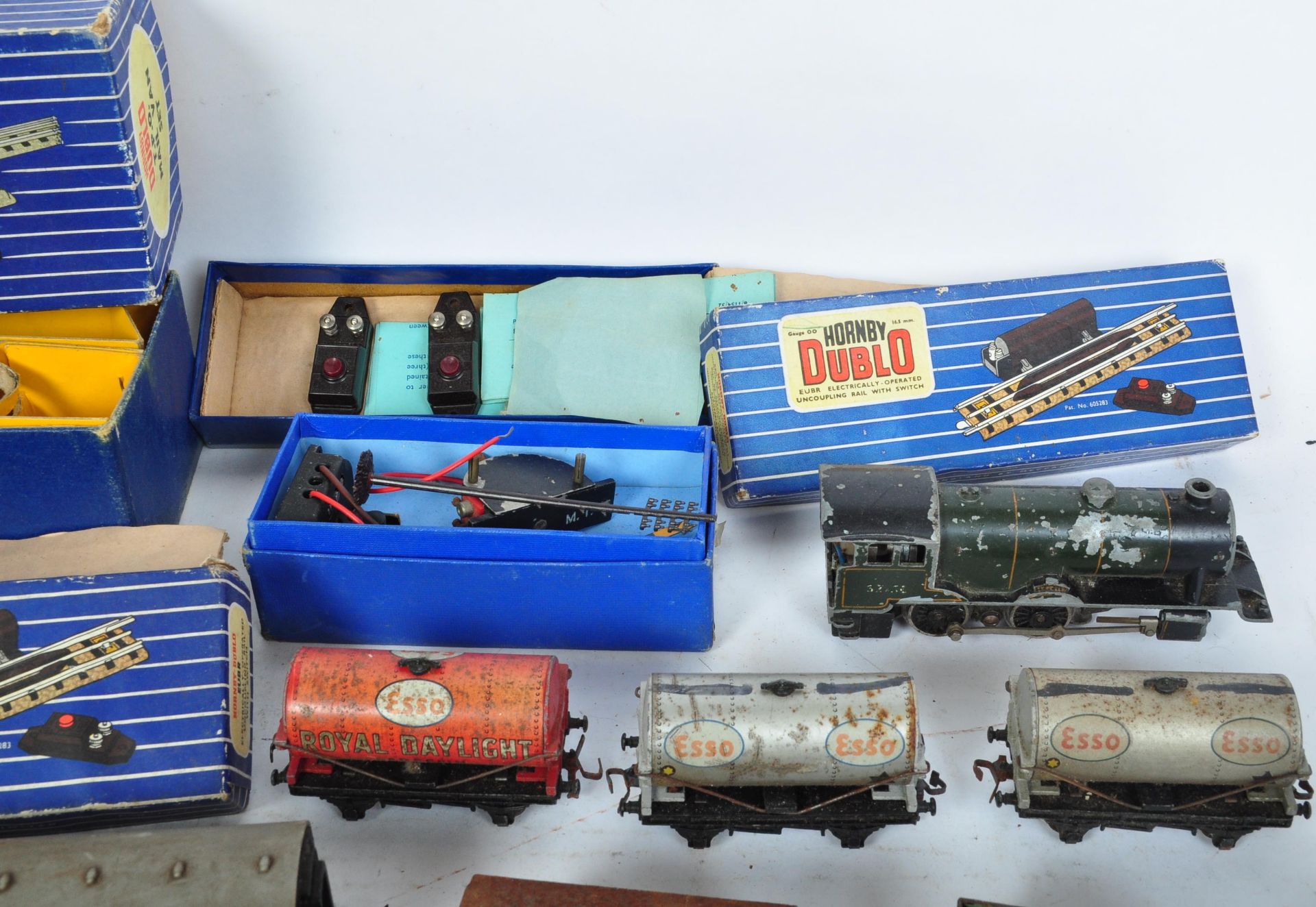 COLLECTION OF VINTAGE HORBY & OTHER DIECAST TRAINS - Bild 4 aus 8