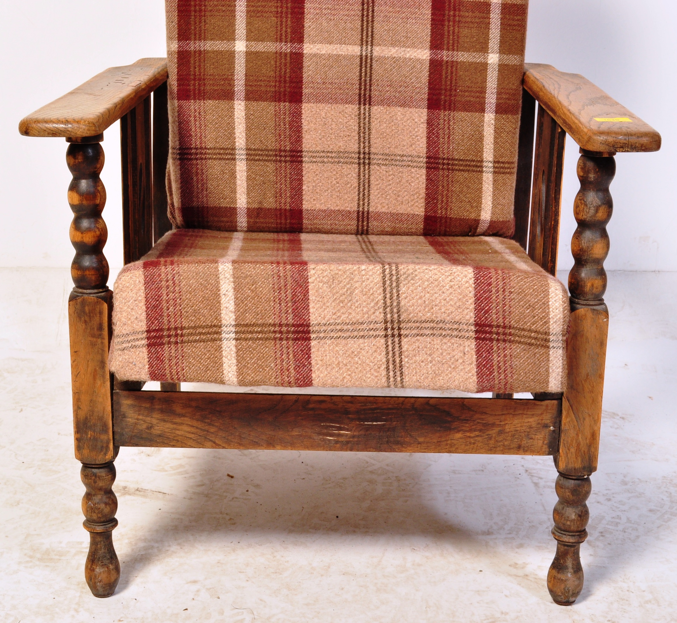 EARLY 20TH CENTURY 1920S OAK FIRESIDE ARMCHAIR - Image 5 of 10