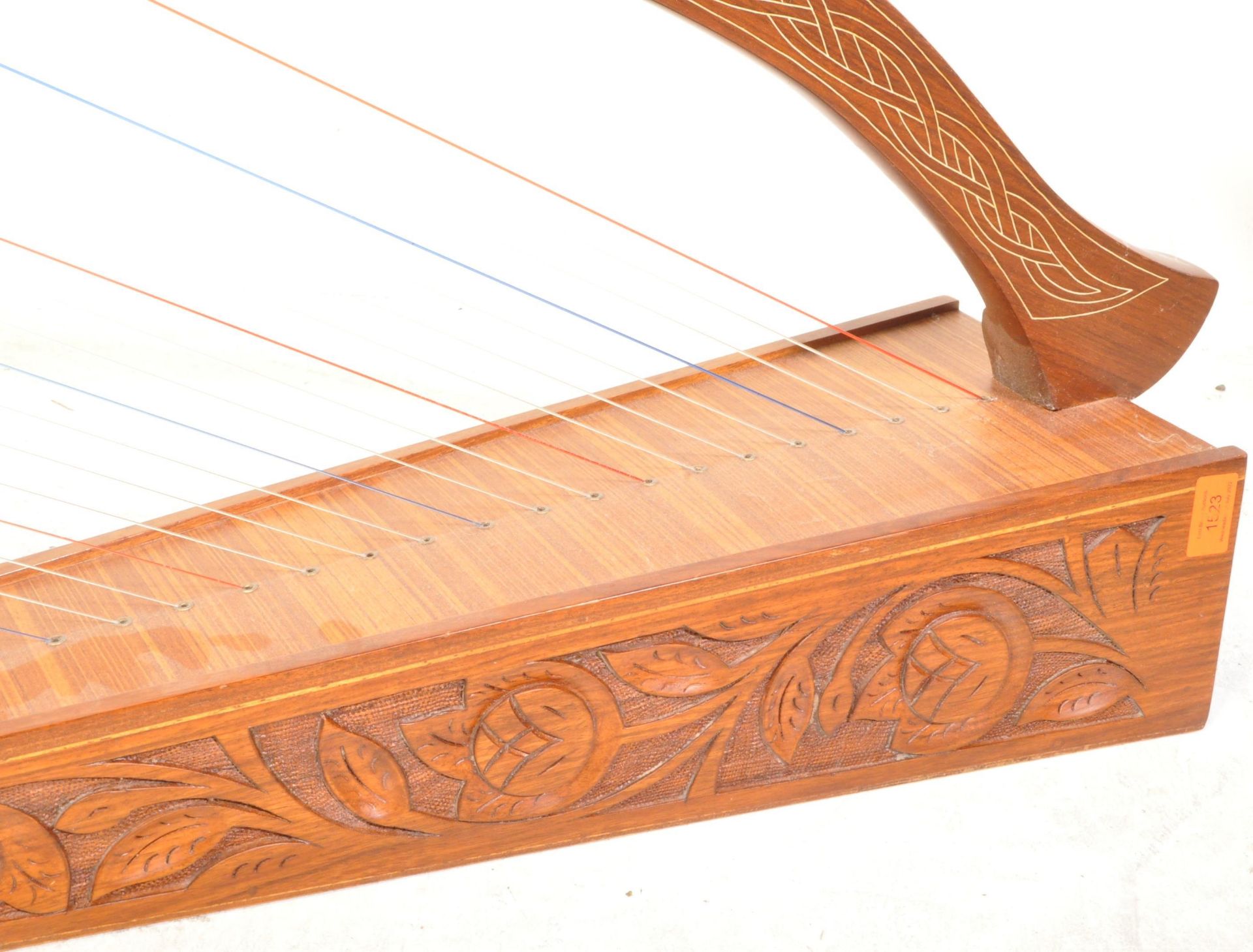 VINTAGE WOODEN TWENTY-SEVEN STRING CARVED KNEE HARP - Image 4 of 7