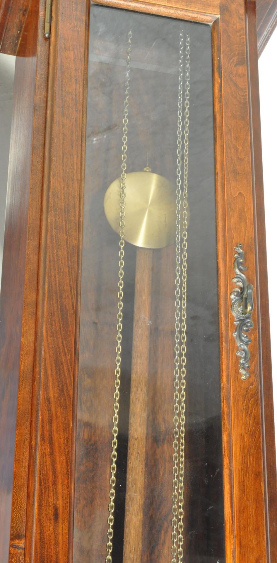 20TH CENTURY OAK CASED TEMPUS FUGIT LONGCASE CLOCK - Bild 4 aus 5