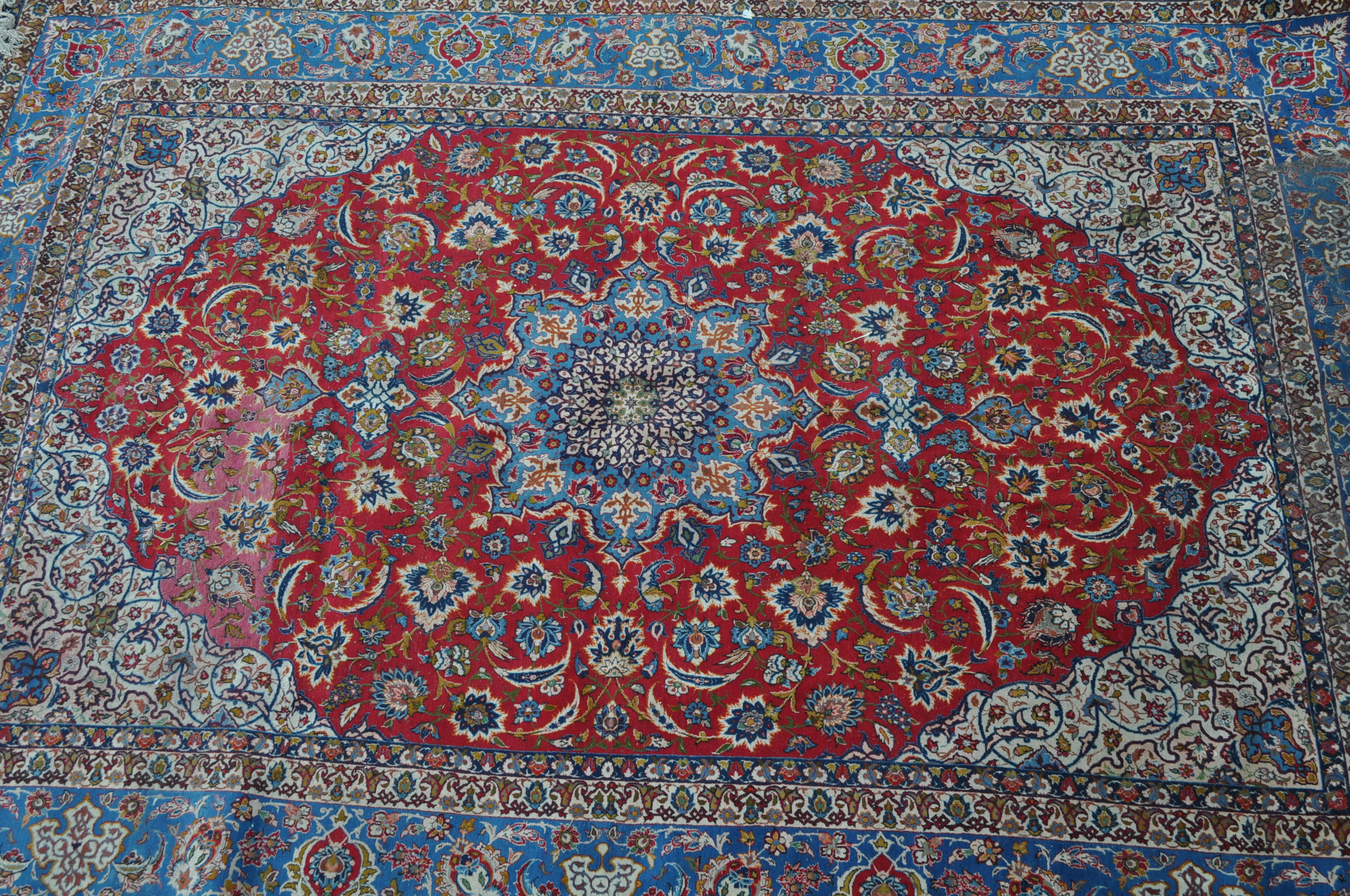 LARGE EARLY 20TH CENTURY PERSIAN KASHAN RUG CARPET - Image 2 of 6