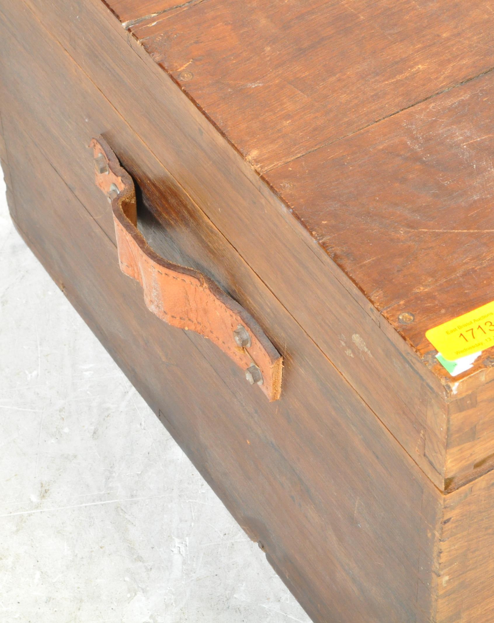 EARLY 20TH CENTURY CAMPHOR WOOD TRUNK CHEST - Image 4 of 4