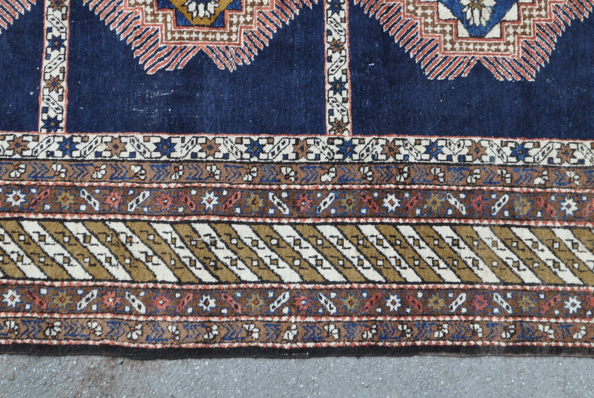 20TH CENTURY PERSIAN ISLAMIC ARDEBIL RUG CARPET - Image 4 of 6