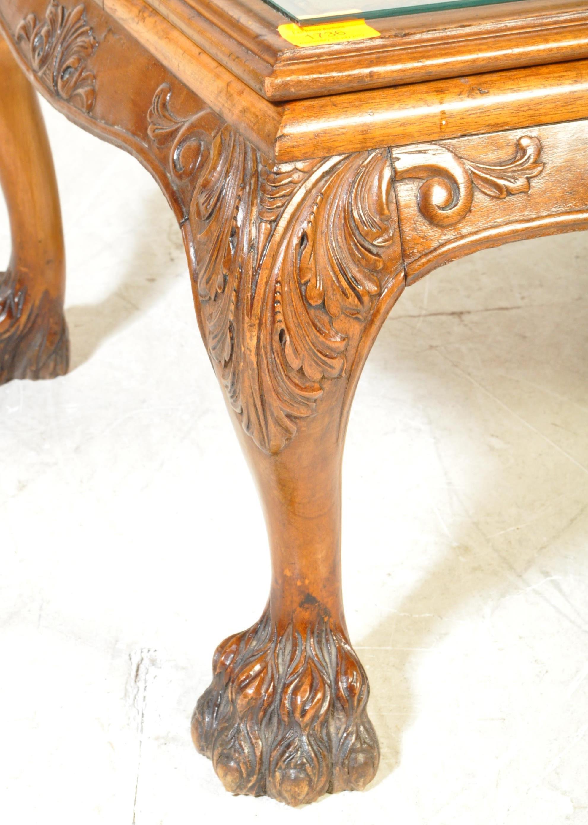 QUEEN ANNE REVIVAL WALNUT & LEATHER COFFEE OCCASIONAL TABLE - Image 2 of 4