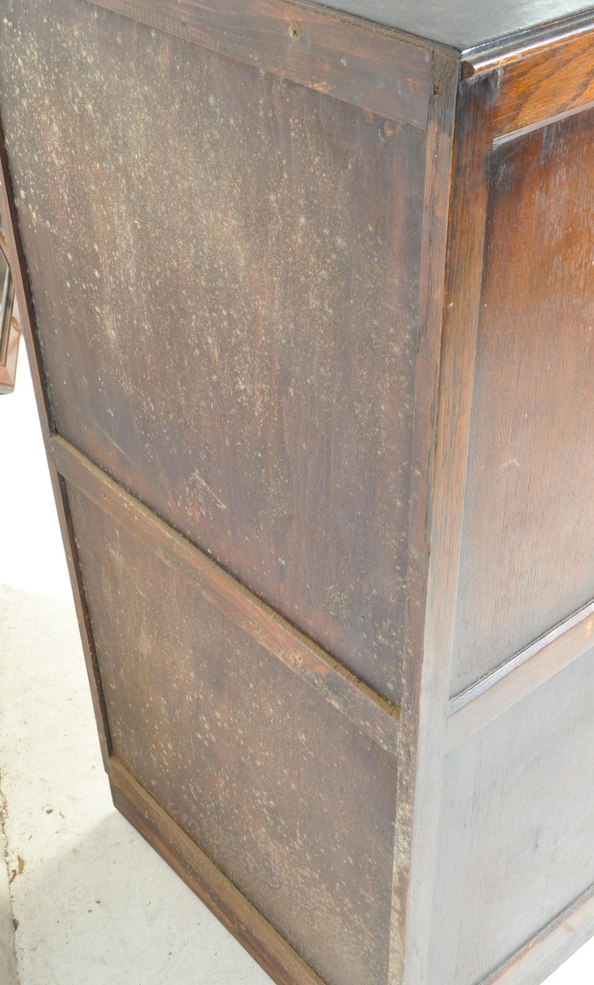 1920S OAK SIX DRAWER PEDESTAL CHEST OF DRAWERS - Image 4 of 5