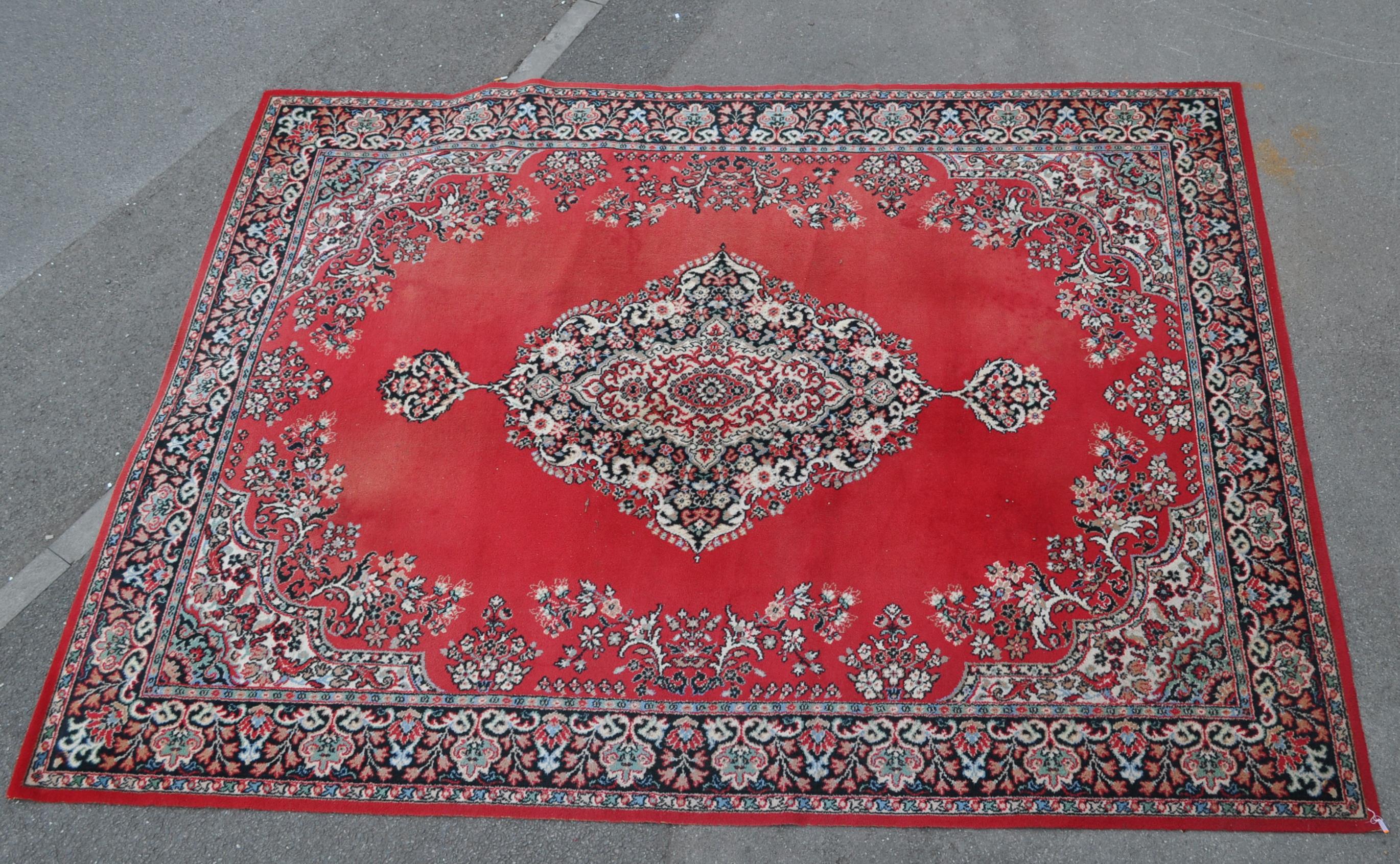 VINTAGE 20TH CENTURY PERSIAN ISLAMIC CARPET FLOOR RUG - Image 2 of 7