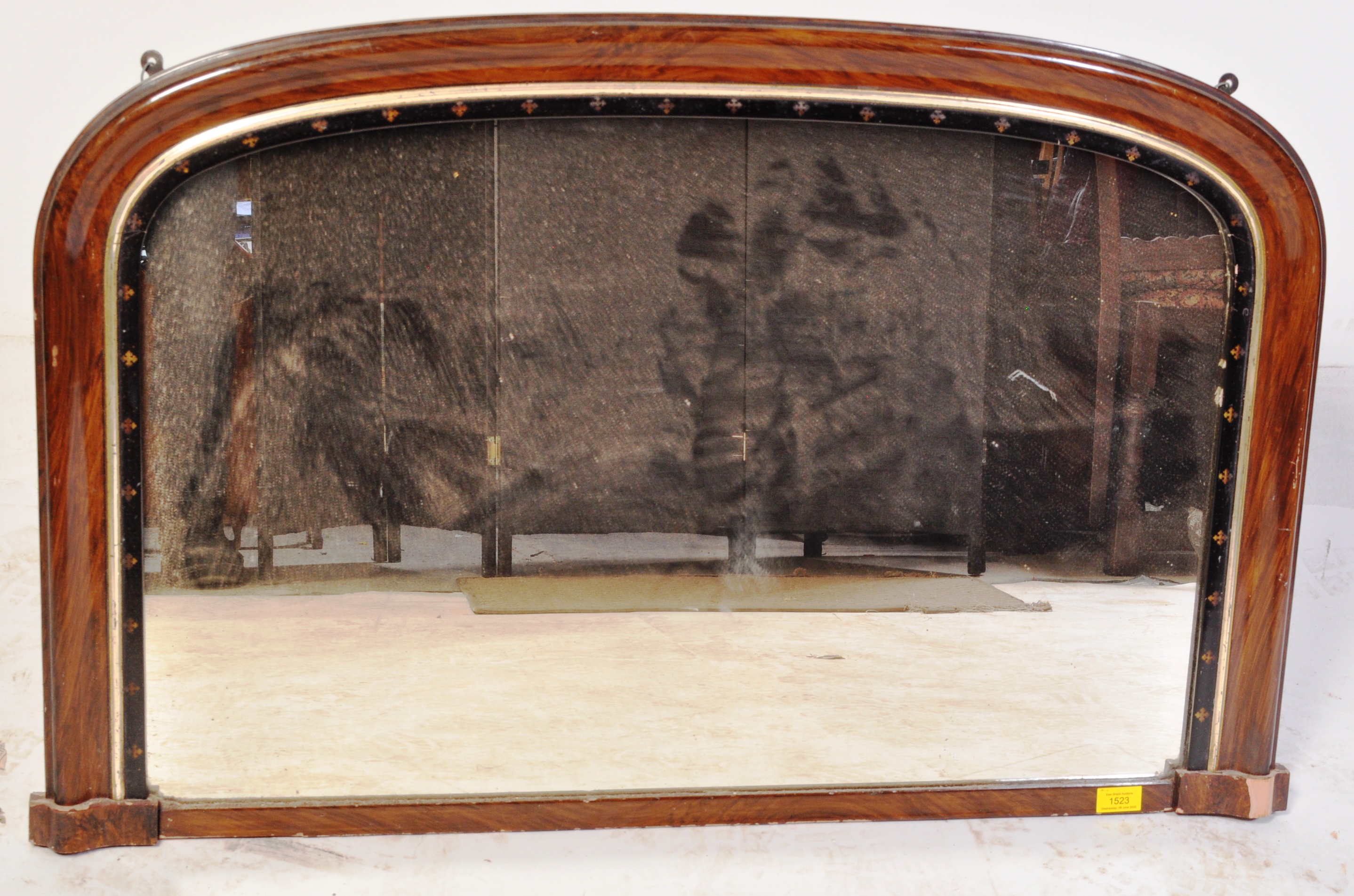 A VICTORIAN MAHOGANY OVER MANTLE ARCH TOP MIRROR - Image 2 of 7