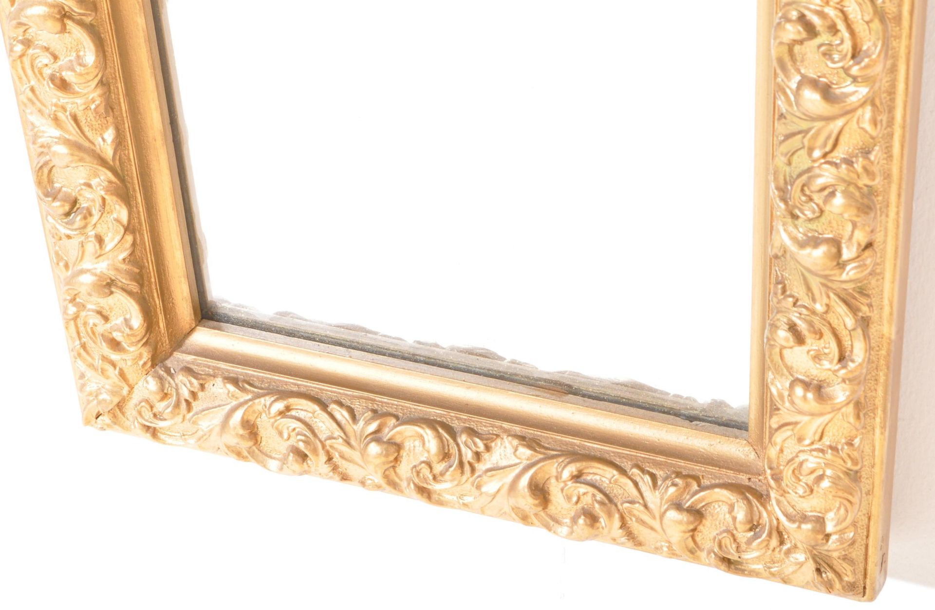 PAIR VINTAGE GILT ROCAILLE FRAME MIRRORS - Bild 3 aus 5