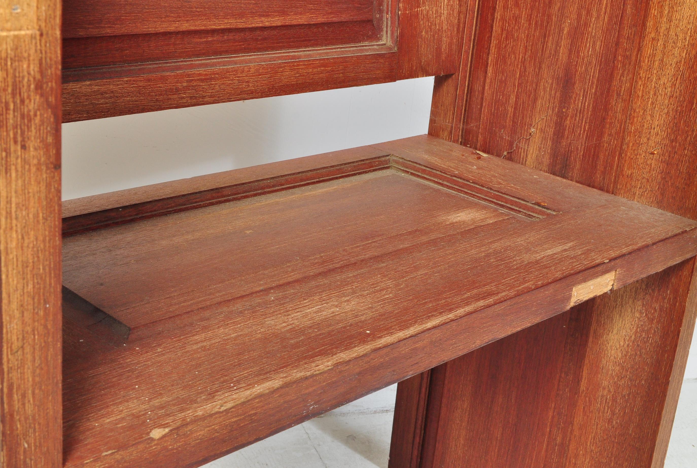 CONTEMPORARY ECCLESIASTICAL OAK PEW HALL SETTLE - Image 3 of 6