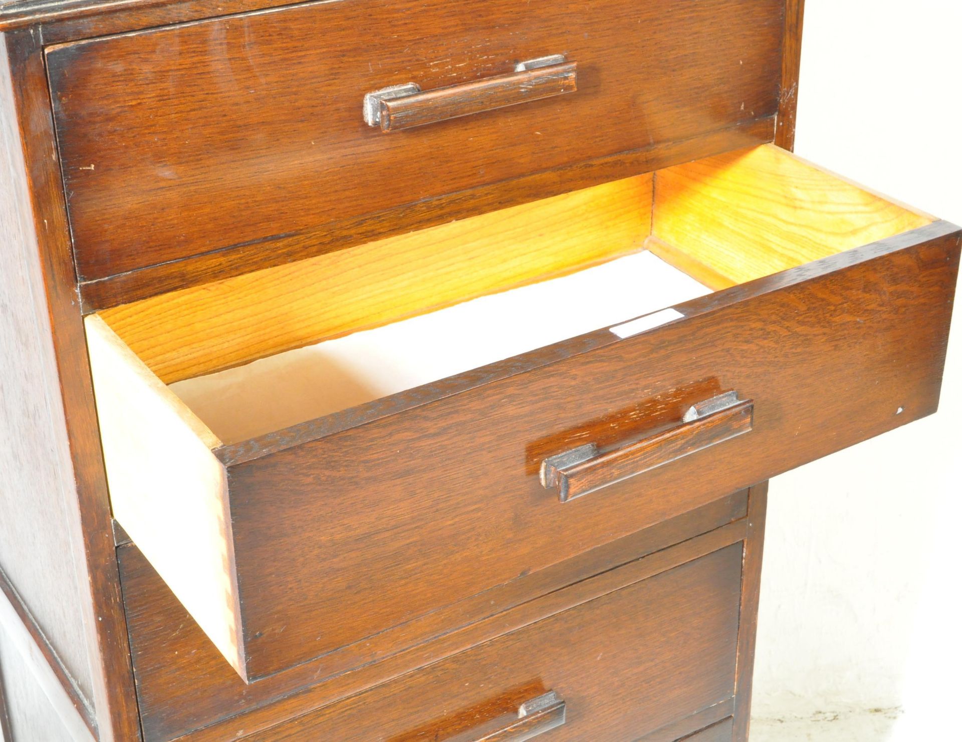 1920S OAK SIX DRAWER PEDESTAL CHEST OF DRAWERS - Image 3 of 5