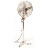 CONTEMPORARY POLISHED METAL FLOOR STANDING FAN