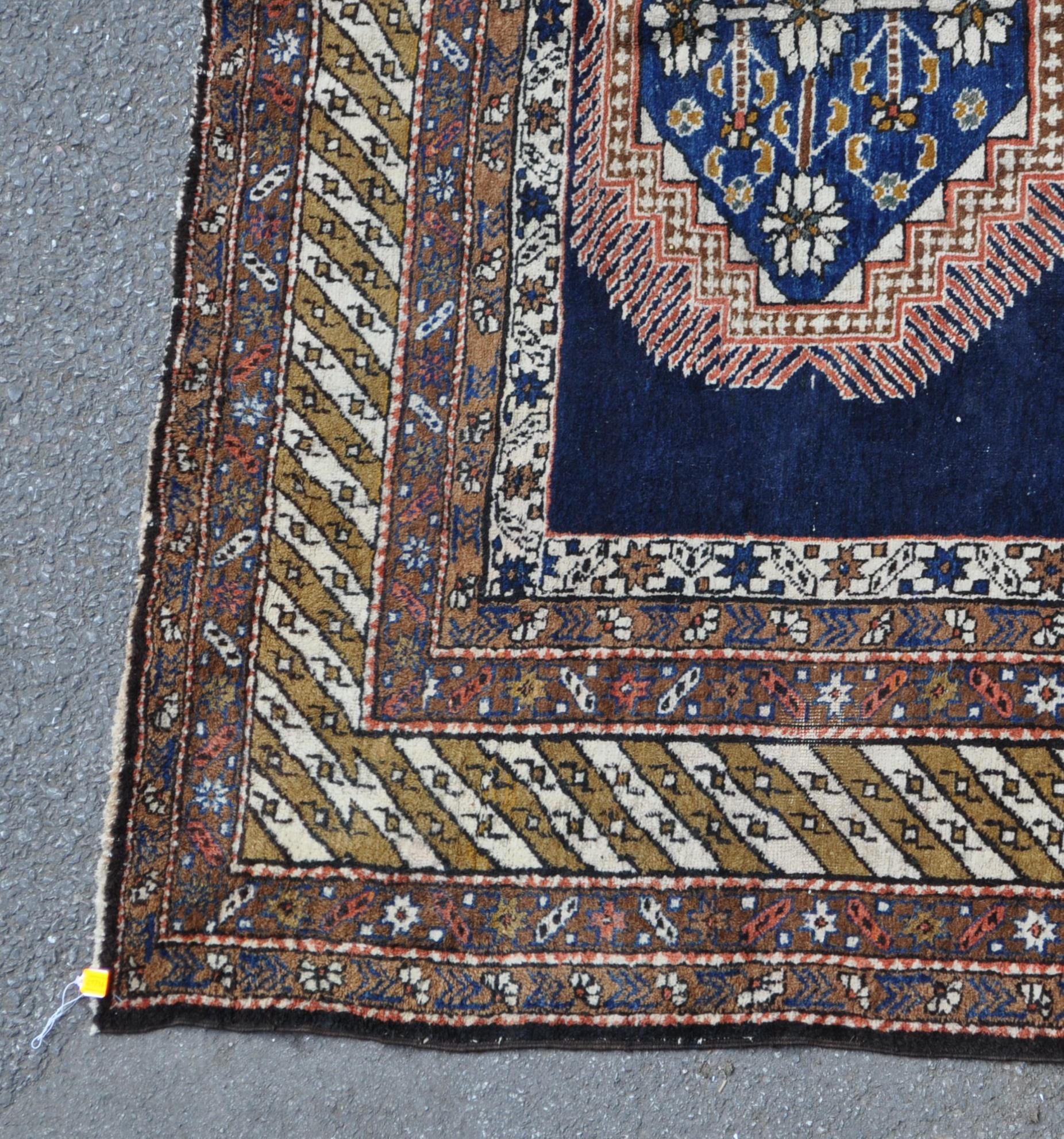 20TH CENTURY PERSIAN ISLAMIC ARDEBIL RUG CARPET - Image 3 of 6