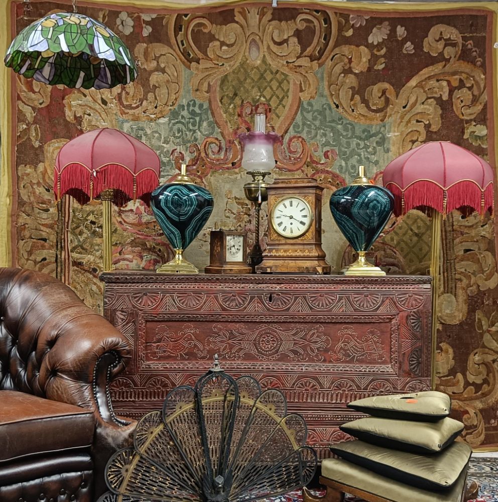 Antique & Collectables - Furniture and Decorative Interiors