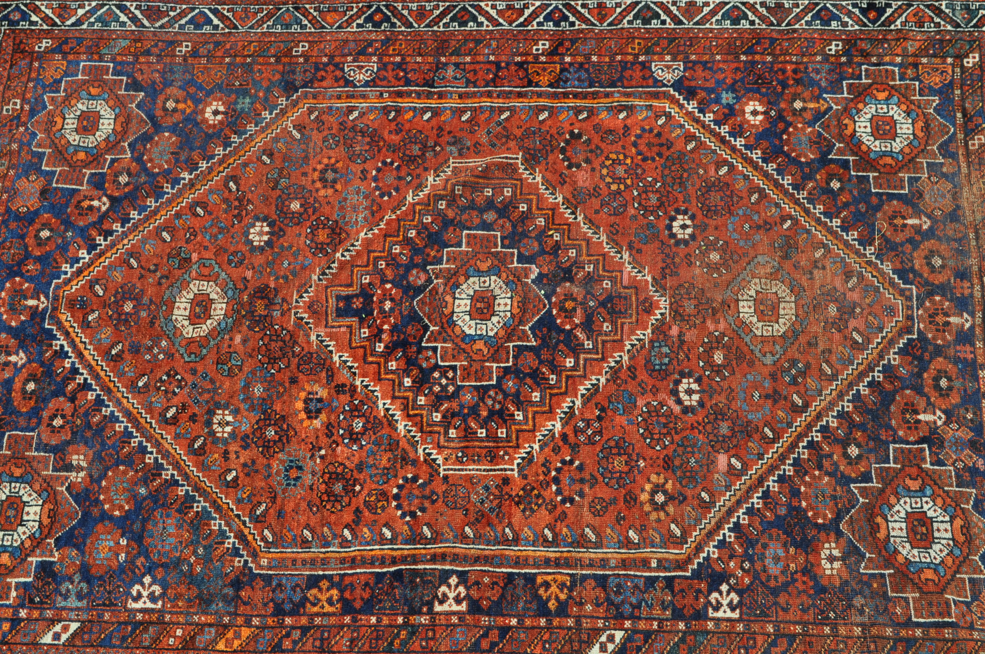 20TH CENTURY PERSIAN QASHQAI RUG CARPET - Image 2 of 6