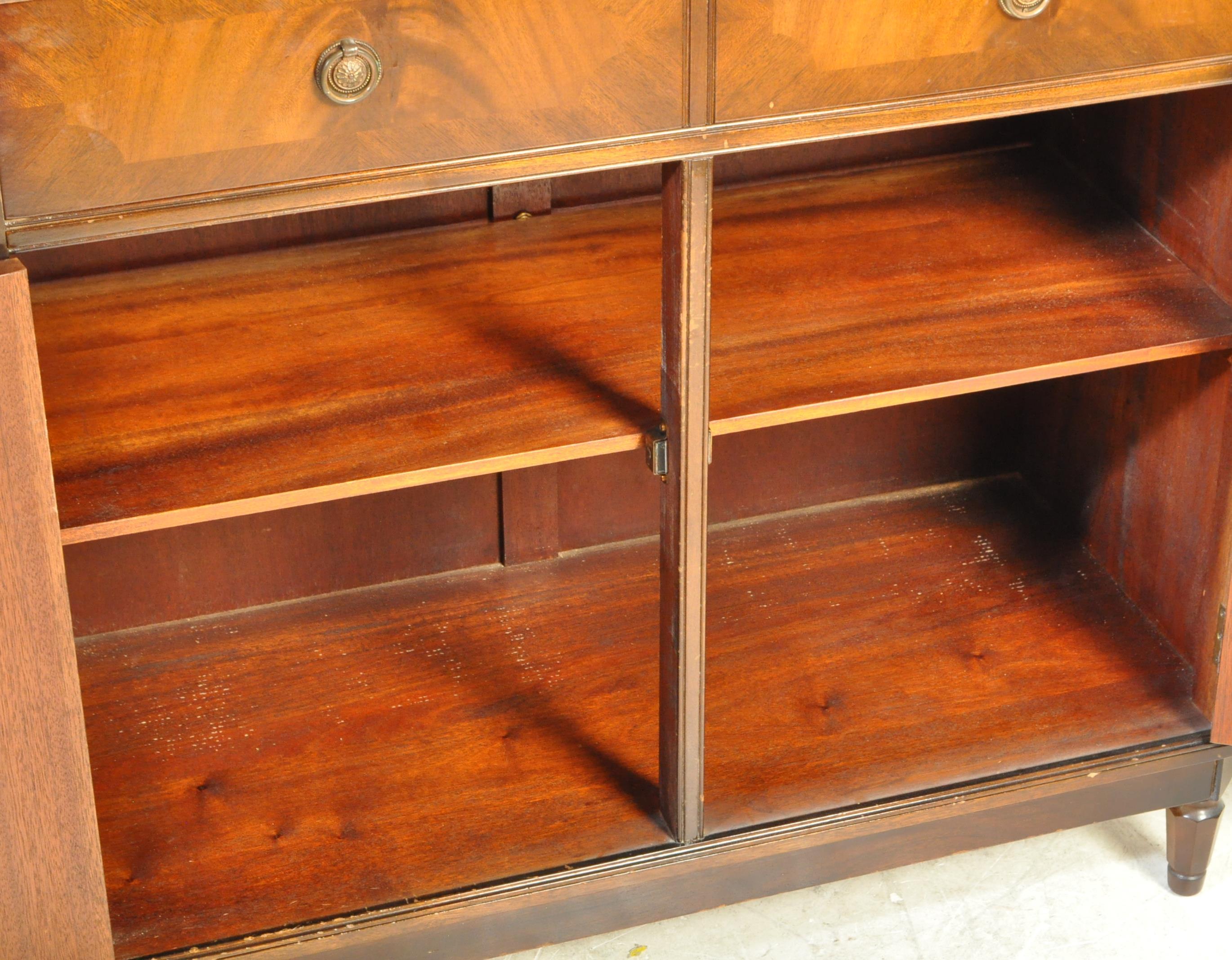 19TH CENTURY REGENCY REVIVAL LIBRARY BOOKCASE CABINET - Image 3 of 6