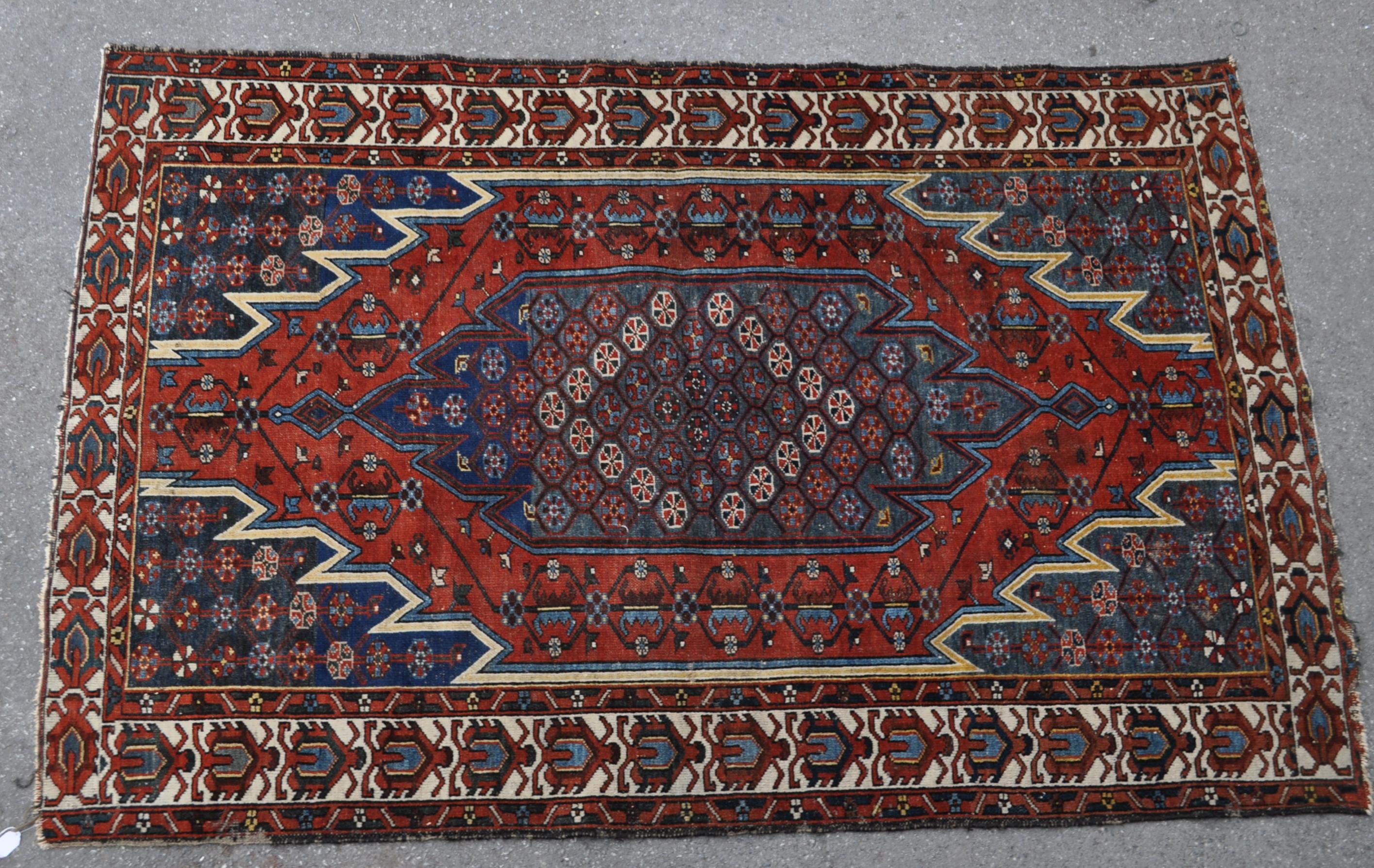 EARLY 20TH CENTURY PERSIAN ISLAMIC MAZALAGAN CARPET