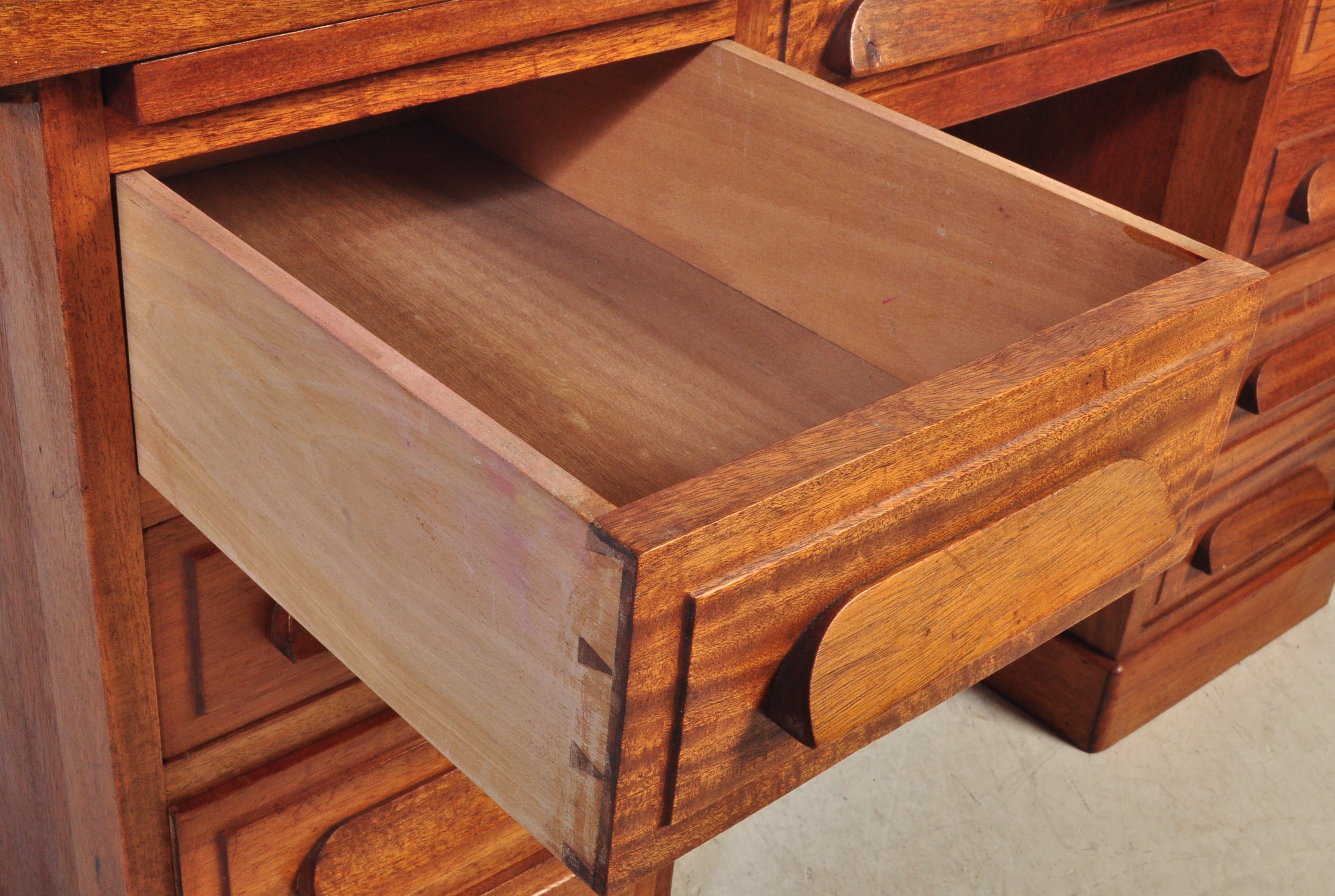 20TH CENTURY INDUSTRIAL FACTORY / OFFICE MAHOGANY DESK - Image 4 of 9