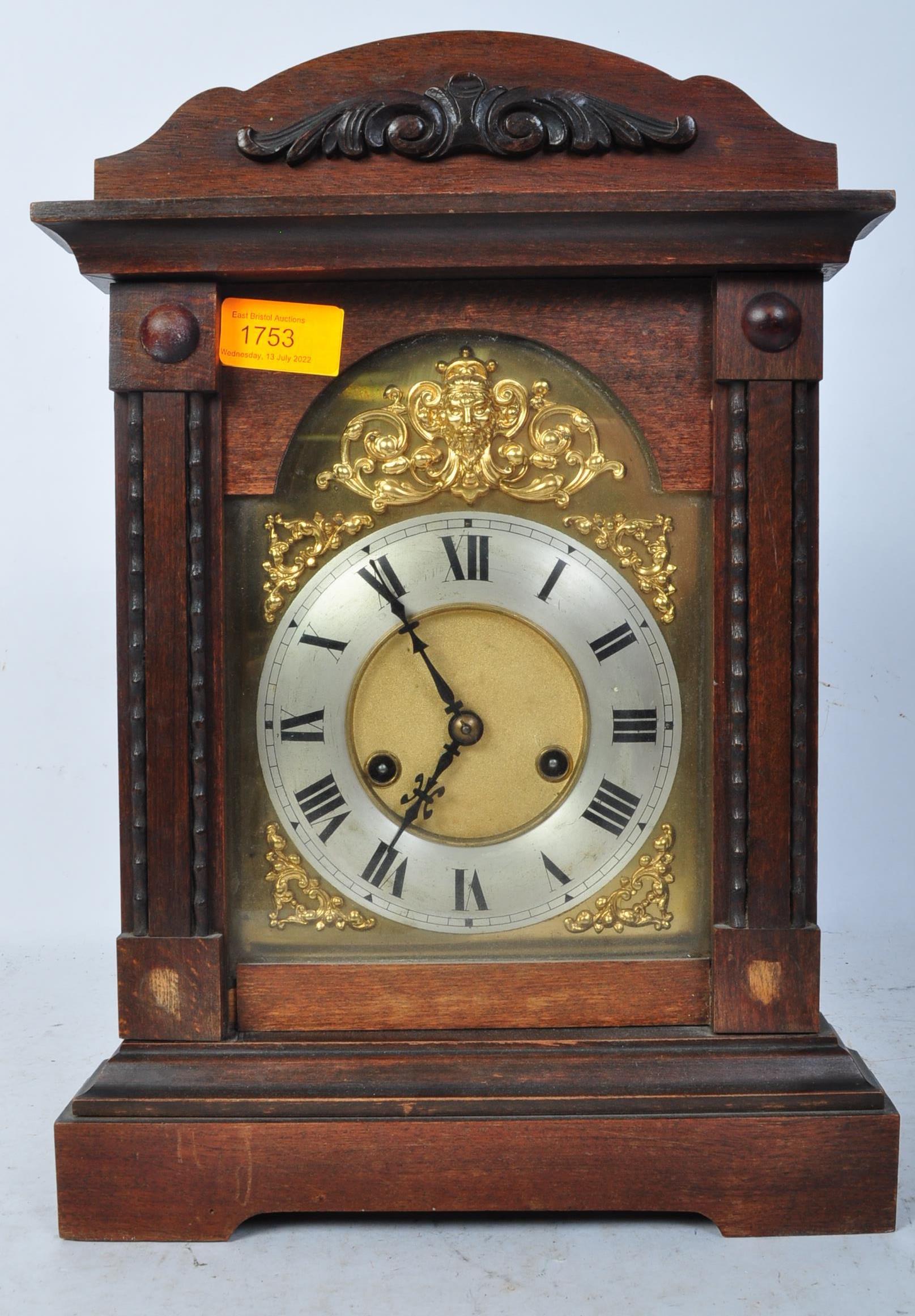 EARLY 20TH CENTURY OAK CASED MANTEL CLOCK