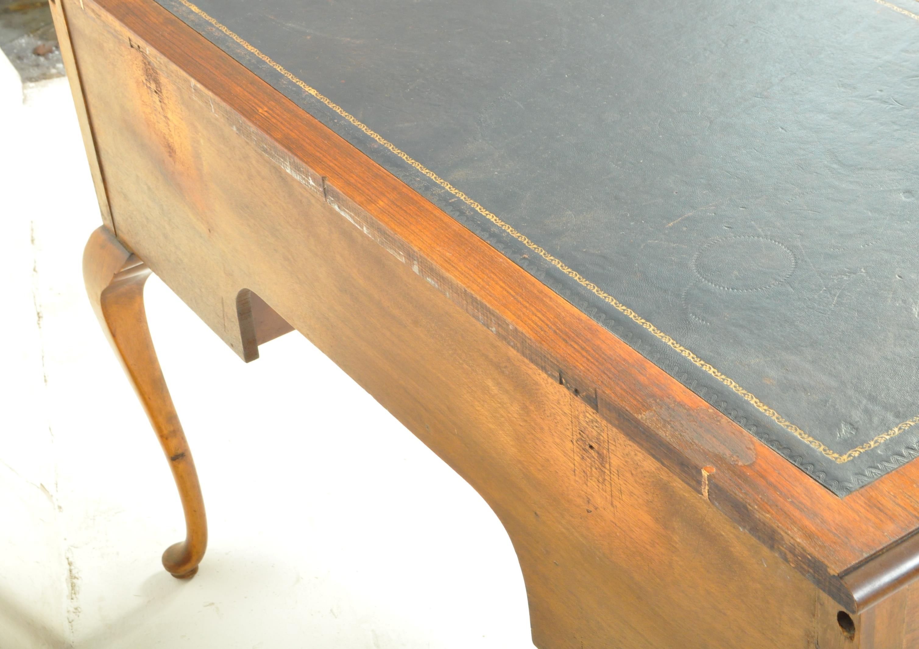 20TH CENTURY QUEEN ANNE REVIVAL WALNUT WRITING DESK - Image 5 of 5