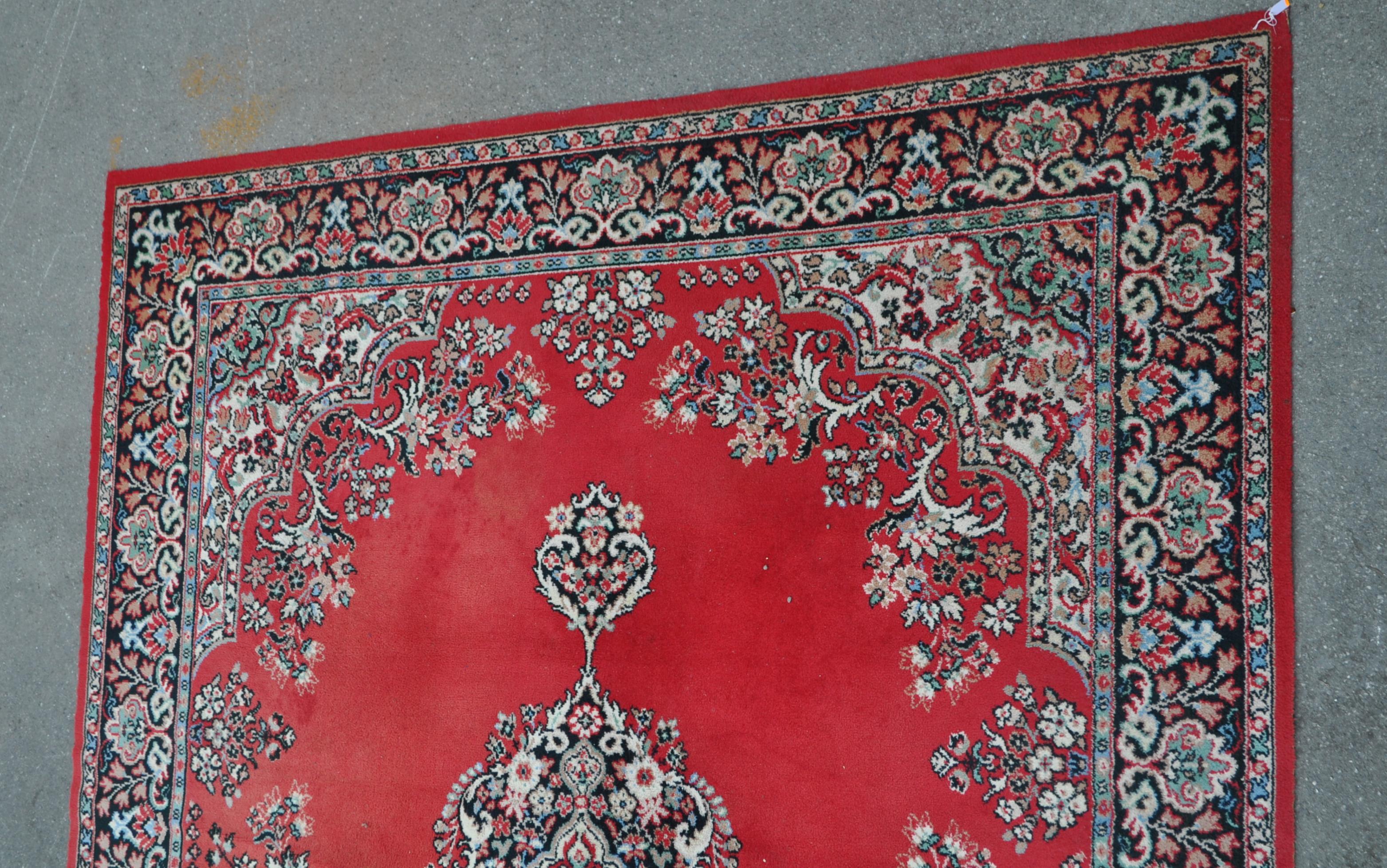 VINTAGE 20TH CENTURY PERSIAN ISLAMIC CARPET FLOOR RUG - Image 5 of 7