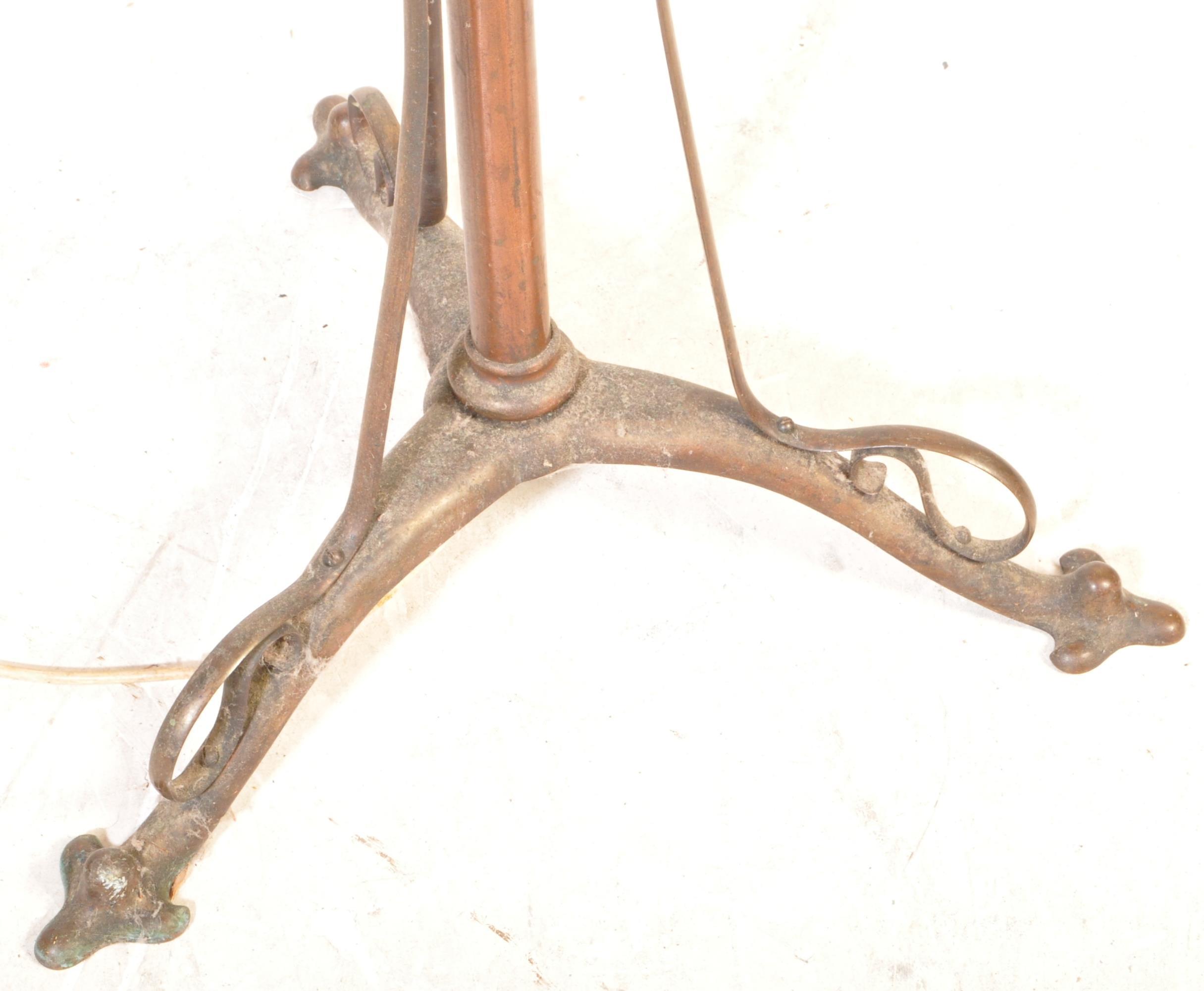 19TH CENTURY BRASS ARTS & CRAFTS STANDARD FLOOR LAMP - Image 2 of 5