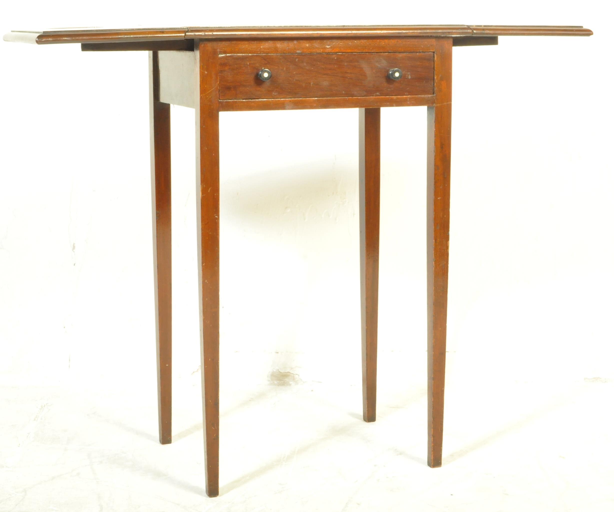 19TH CENTURY GEORGE III MAHOGANY LADIES WORK TABLE