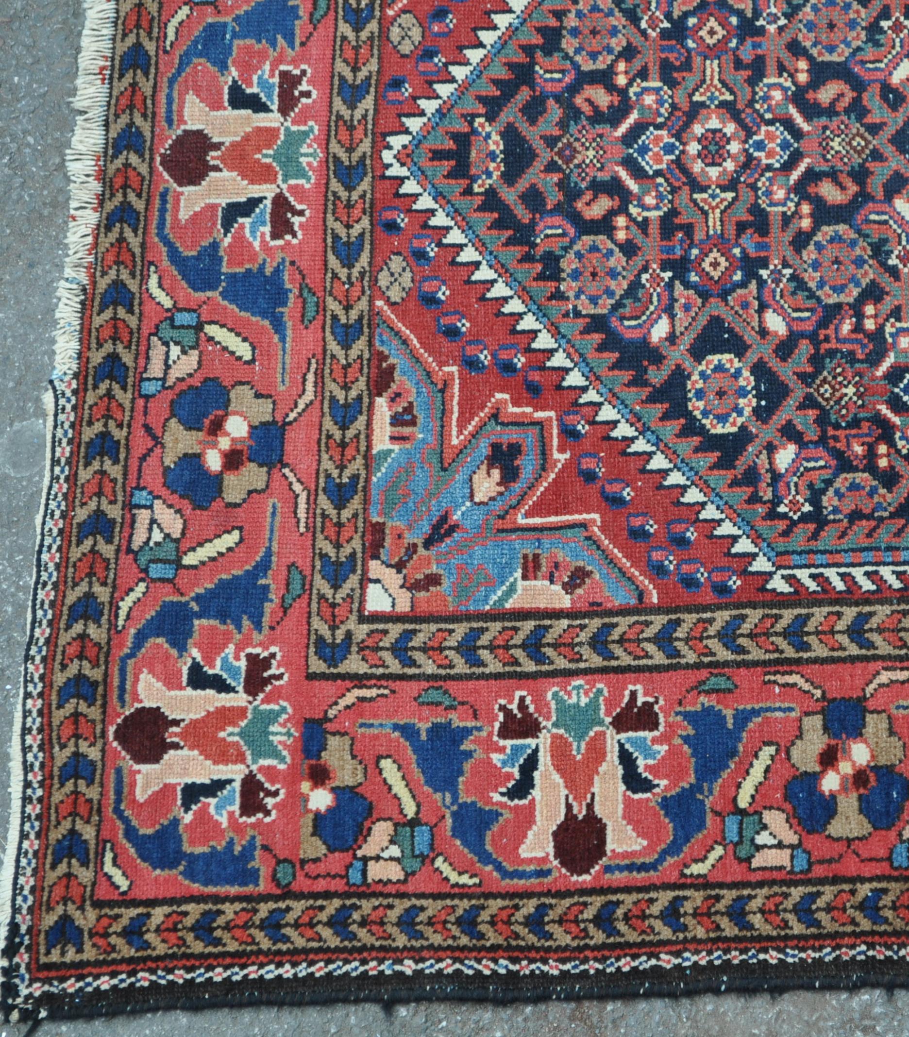 20TH CENTURY PERSIAN ISLAMIC HAMADAN RUG CARPET - Image 2 of 5