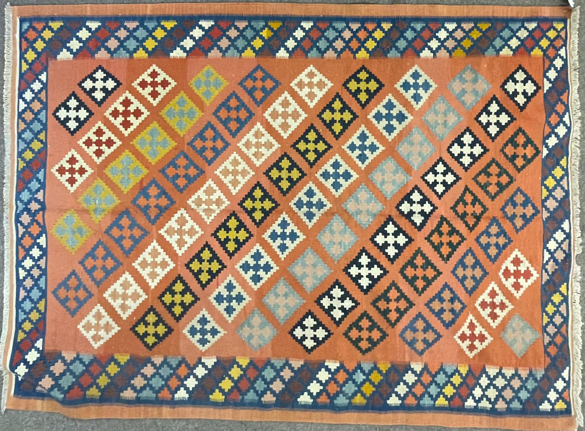 20TH CENTURY PERSIAN ISLAMIC QASHGAI KILIM RUG