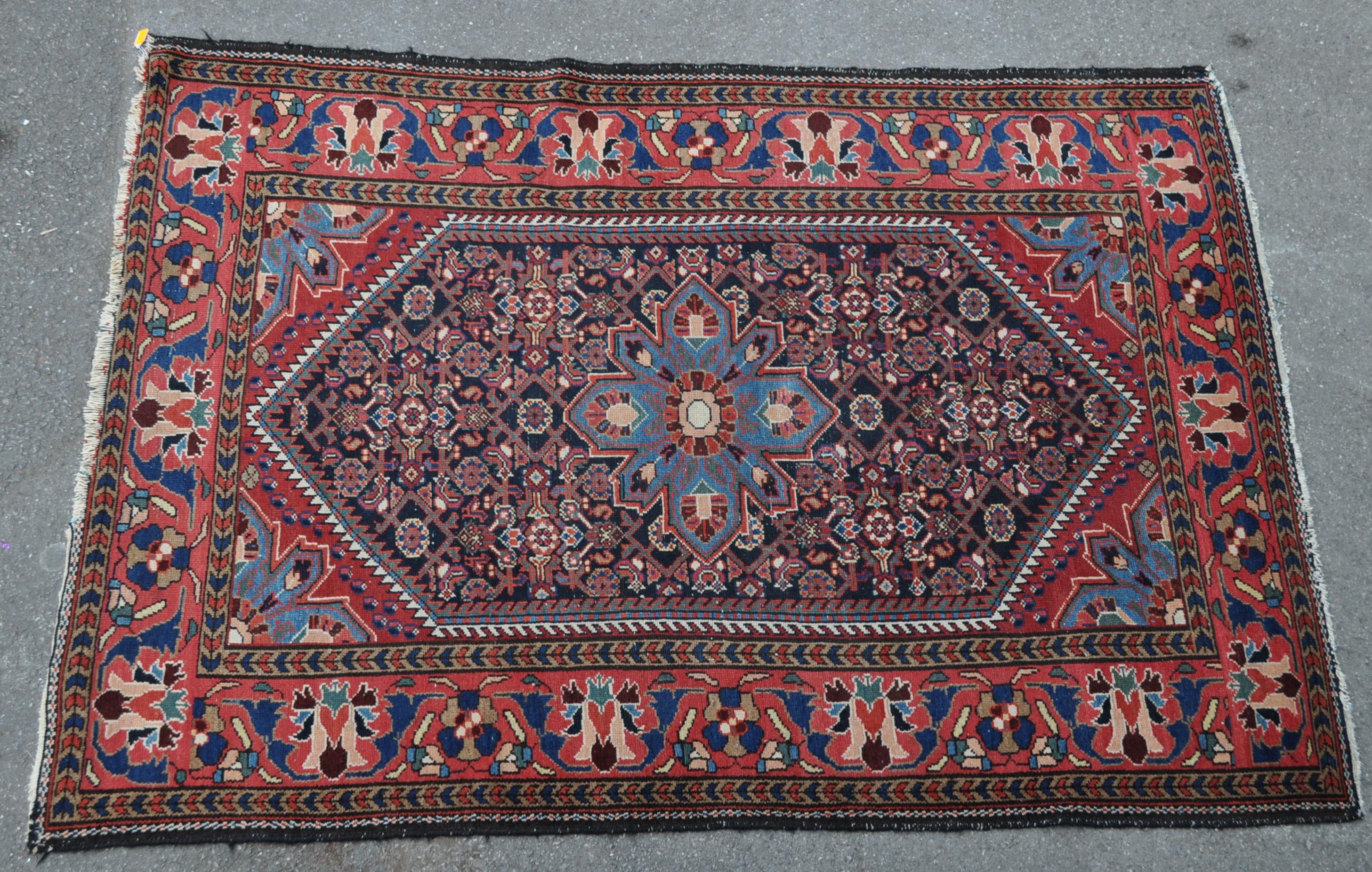 20TH CENTURY PERSIAN ISLAMIC HAMADAN RUG CARPET