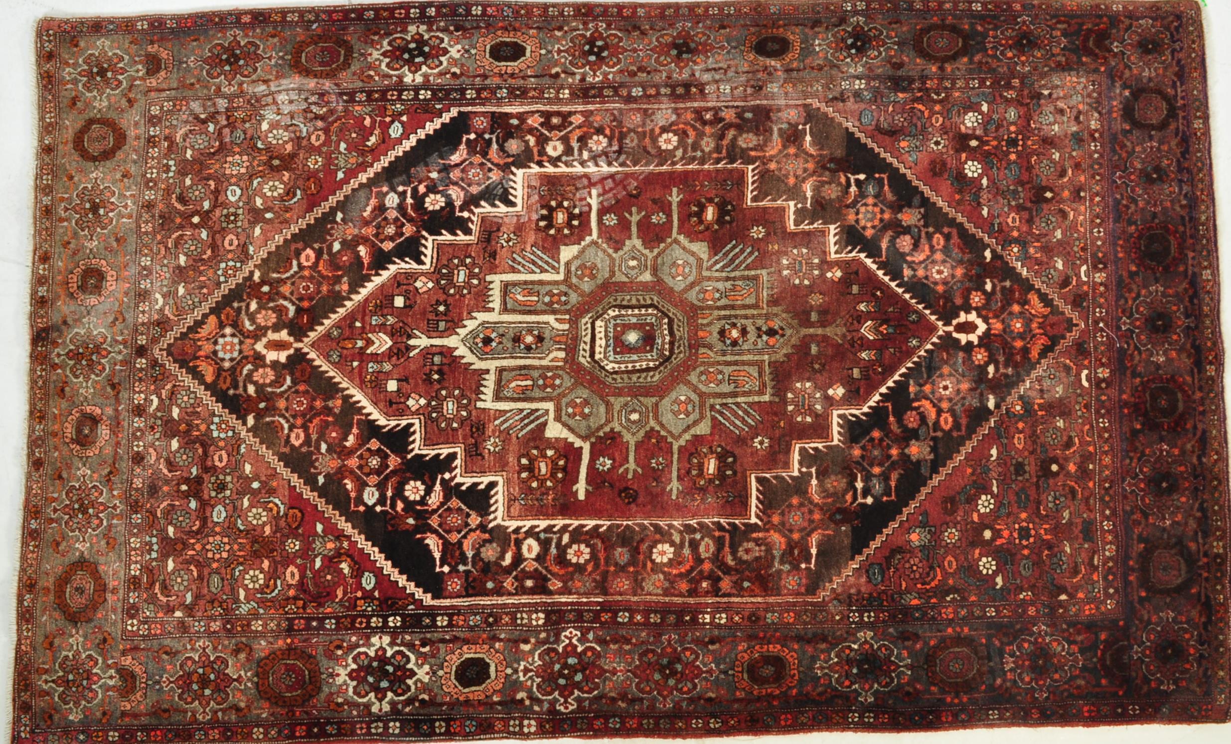 MID 20TH CENTURY PERSIAN ISLAMIC THICK PILE RUG