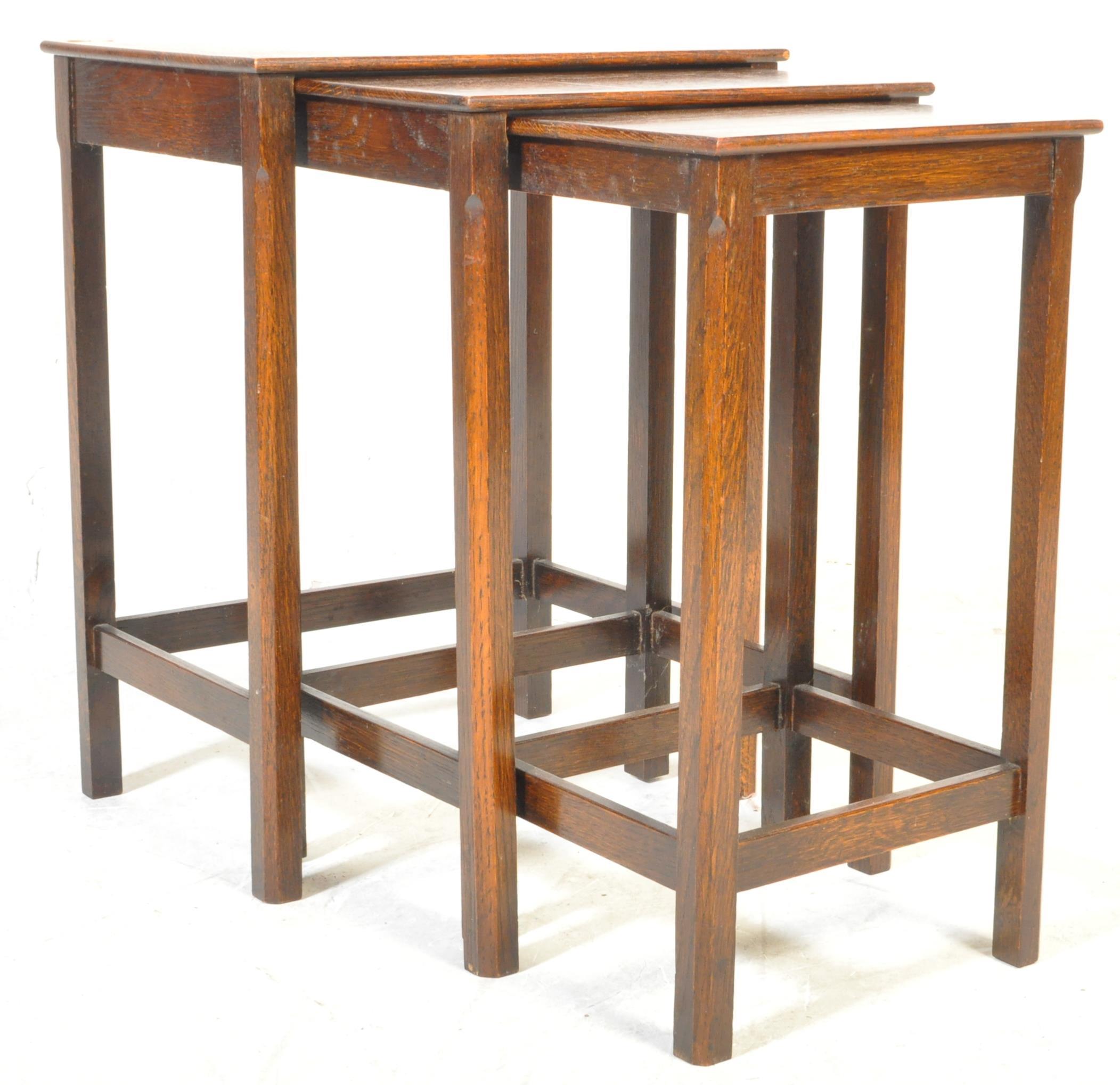 1920'S OAK ARTS & CRAFTS MANNER NEST OF TABLES