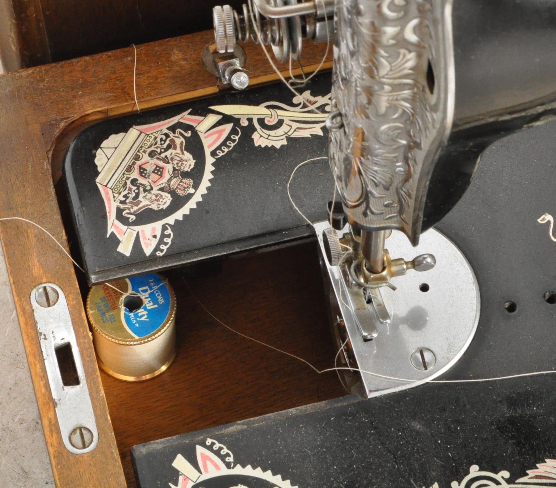 TWO EARLY 20TH CENTURY SEWING MACHINES - VIOLET & SINGER - Image 6 of 6