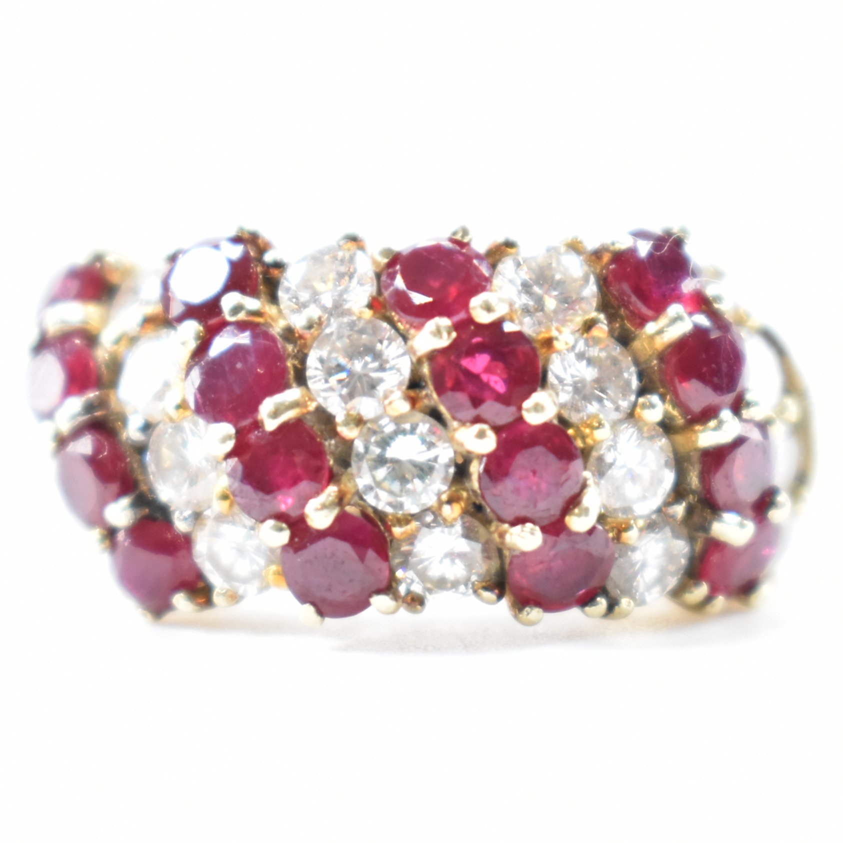 VINTAGE GOLD DIAMOND & RUBY DOME RING