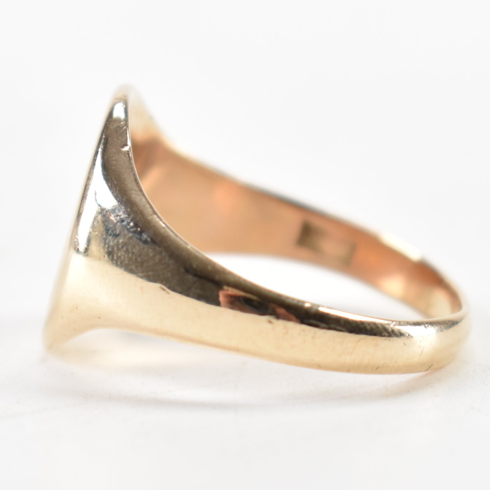 HALLMARKED 9CT GOLD SIGNET RING - Image 2 of 7