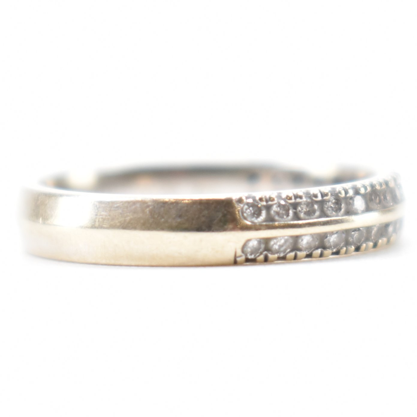 HALLMARKED 18CT GOLD & DIAMOND HALF ETERNITY RING - Image 5 of 8