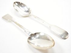 PAIR OF VINTAGE SILVER HALLMARKED FIDDLE PATTERN SPOONS
