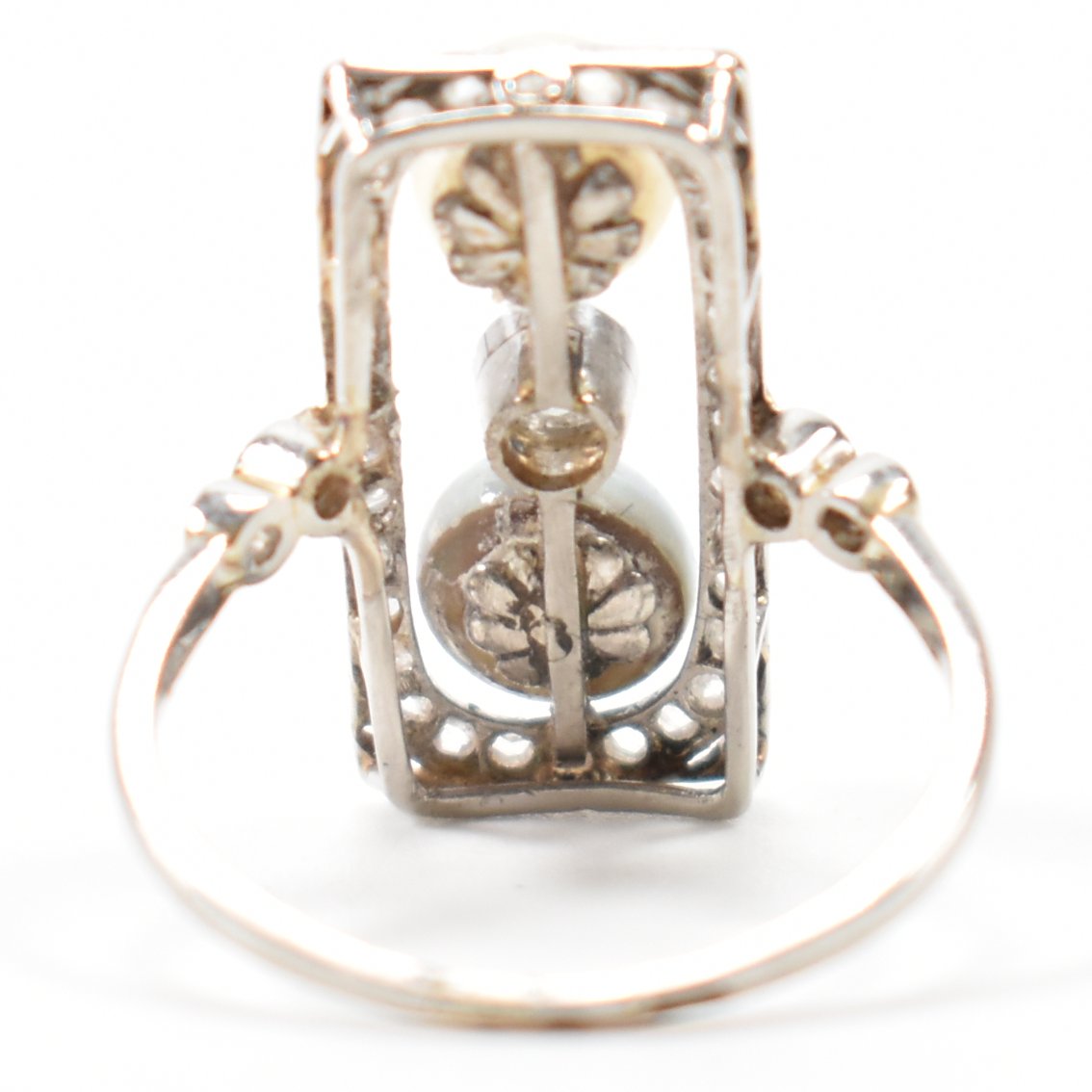 EDWARDIAN ANTIQUE DIAMOND & PEARL PANEL RING - Image 3 of 8