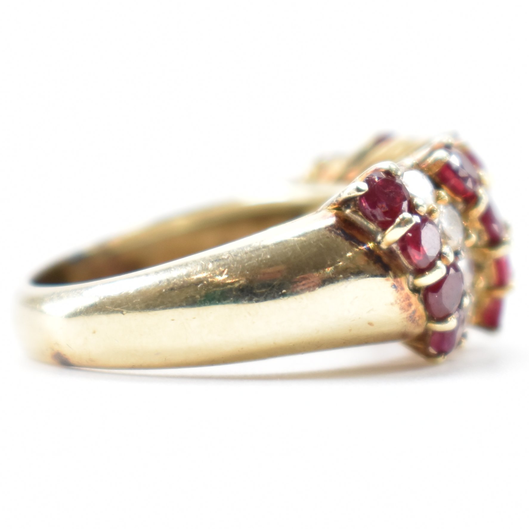 VINTAGE GOLD DIAMOND & RUBY DOME RING - Image 5 of 8