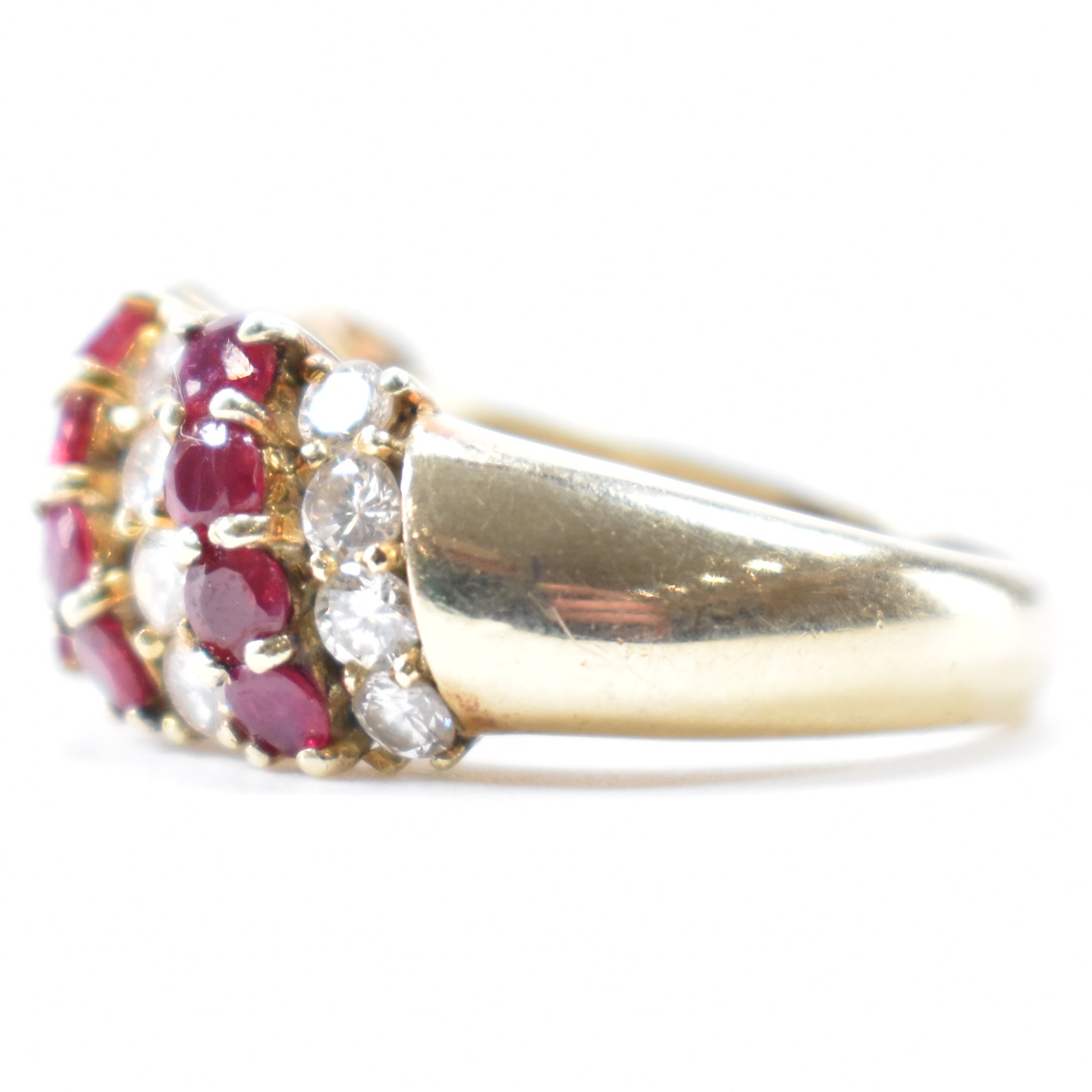 VINTAGE GOLD DIAMOND & RUBY DOME RING - Image 2 of 8