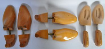 WOODEN SHOE STRETCHERS - SIZE MEDIUM / SIX