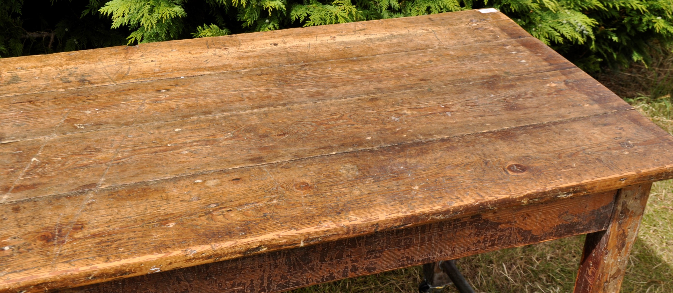 LARGE LATE 19TH CENTURY VICTORIAN PINE REFECTORY TABLE - Image 4 of 7