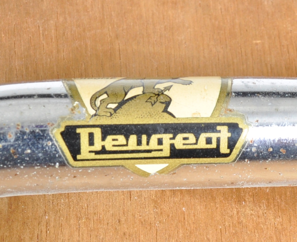 MID 20TH CENTURY FRENCH CHAIRS BY PEUGEOT - Image 9 of 10