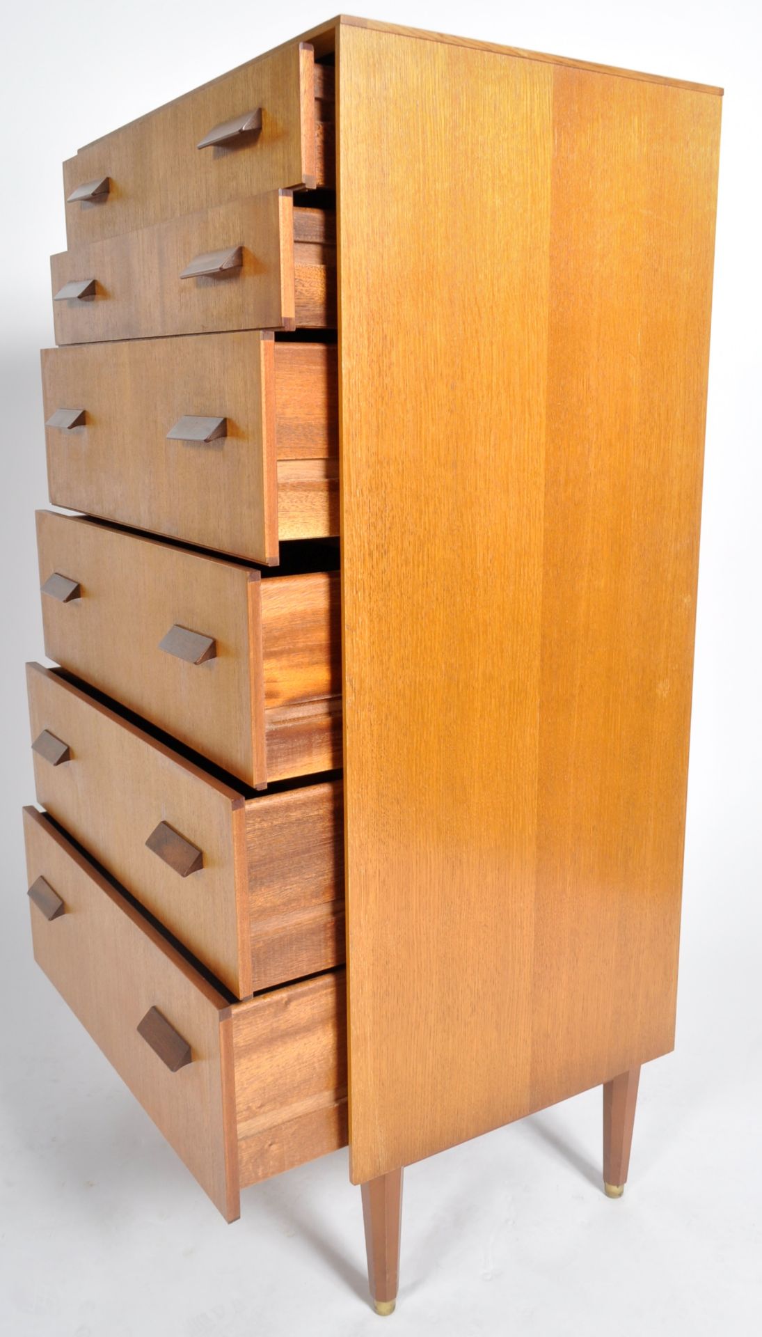 RICHARD YOUNG FOR G PLAN - MID CENTURY TEAK CHEST OF DRAWERS - Bild 3 aus 8