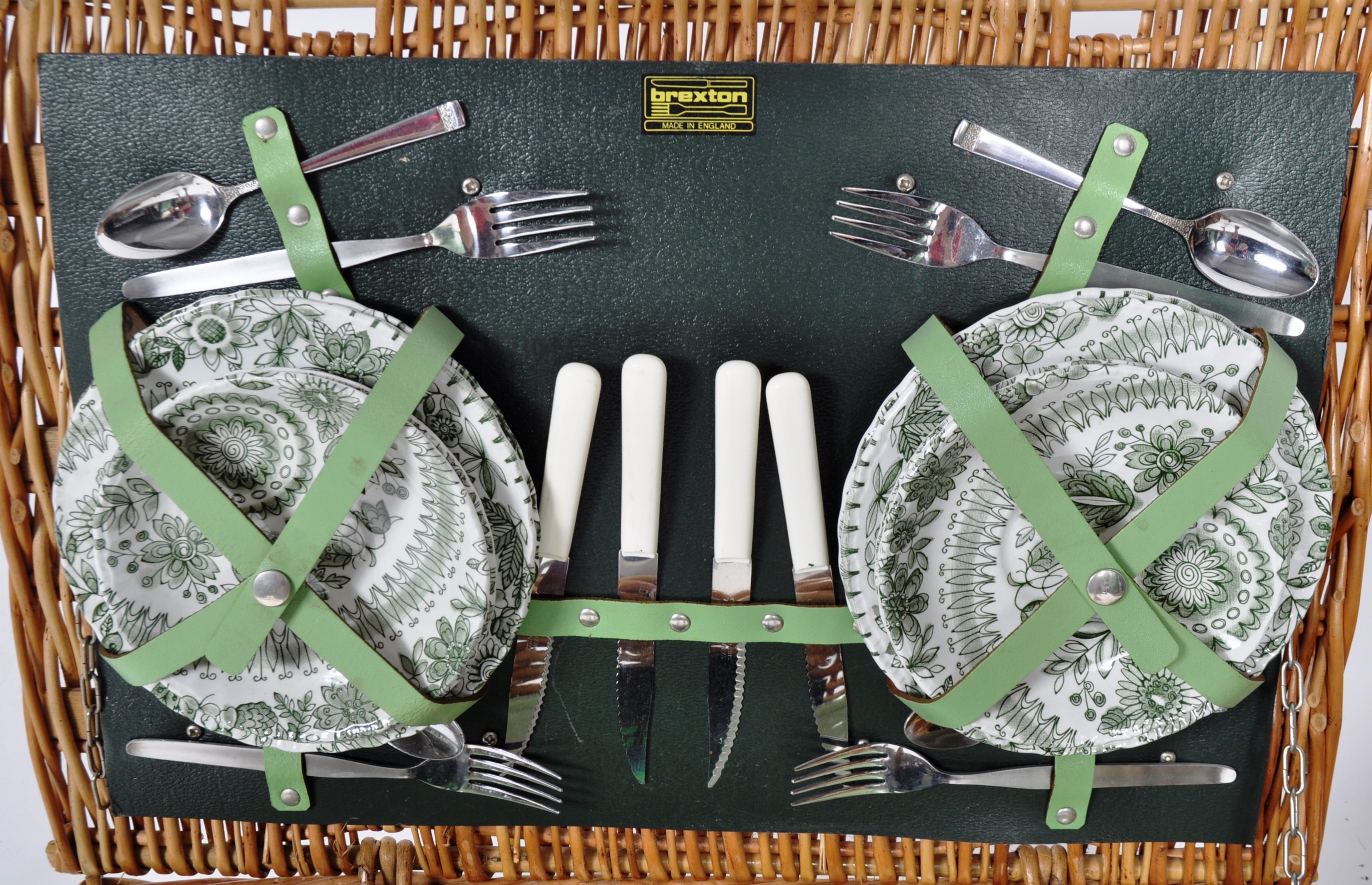 BREXTON MID 20TH CENTURY WICKER PICNIC HAMPER - Image 7 of 7