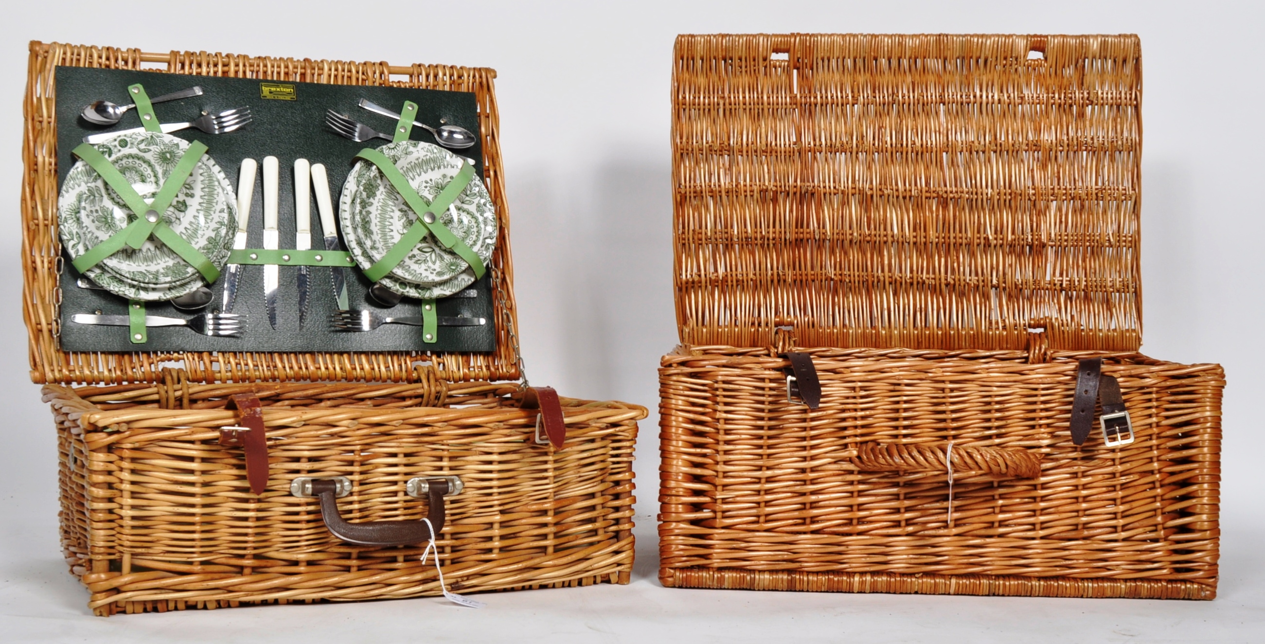 BREXTON MID 20TH CENTURY WICKER PICNIC HAMPER