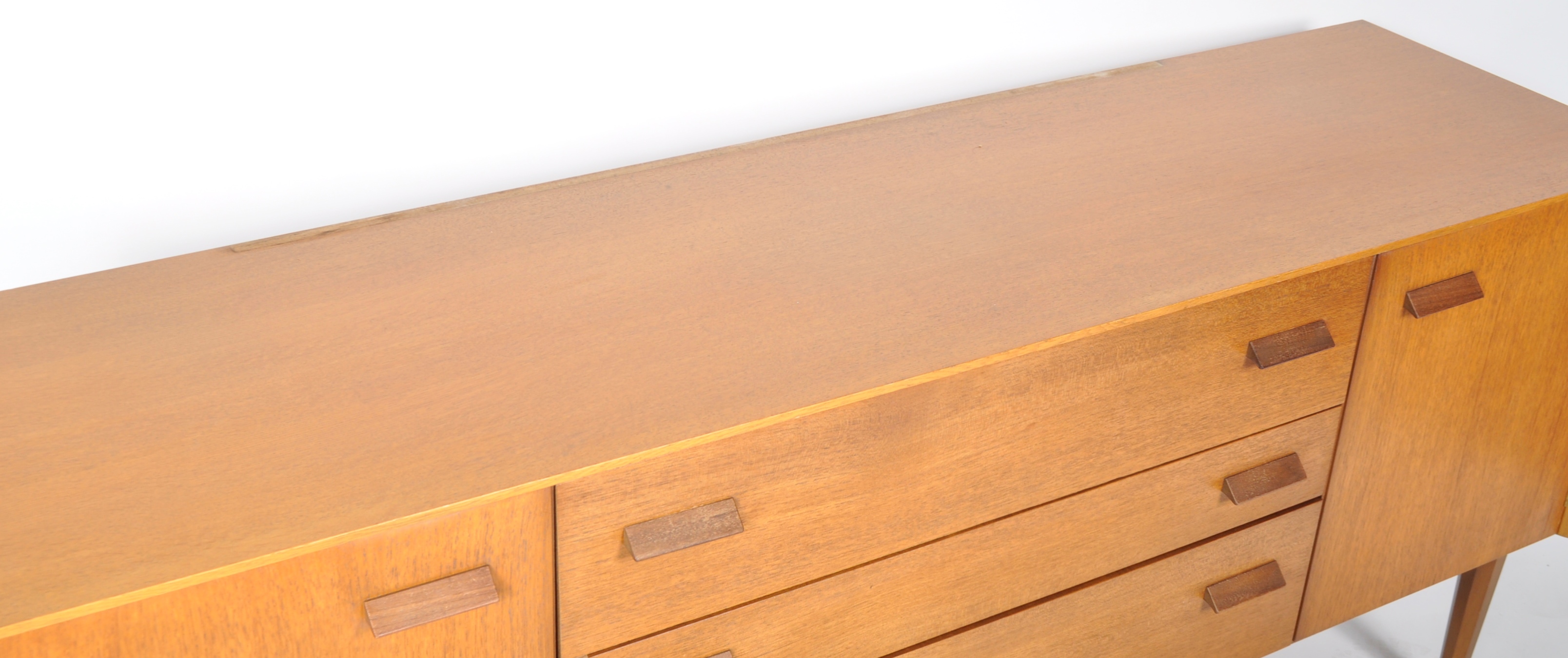 RICHARD YOUNG FOR G PLAN - MID CENTURY TEAK SIDEBOARD - Image 3 of 6
