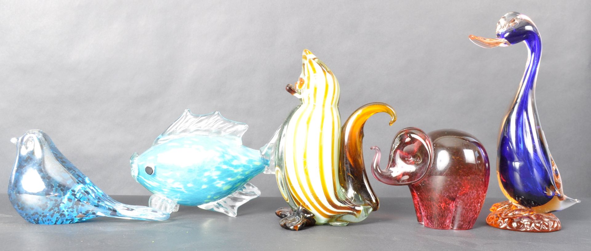COLLECTION OF RETRO VINTAGE GLASS ANIMALS - Image 4 of 7