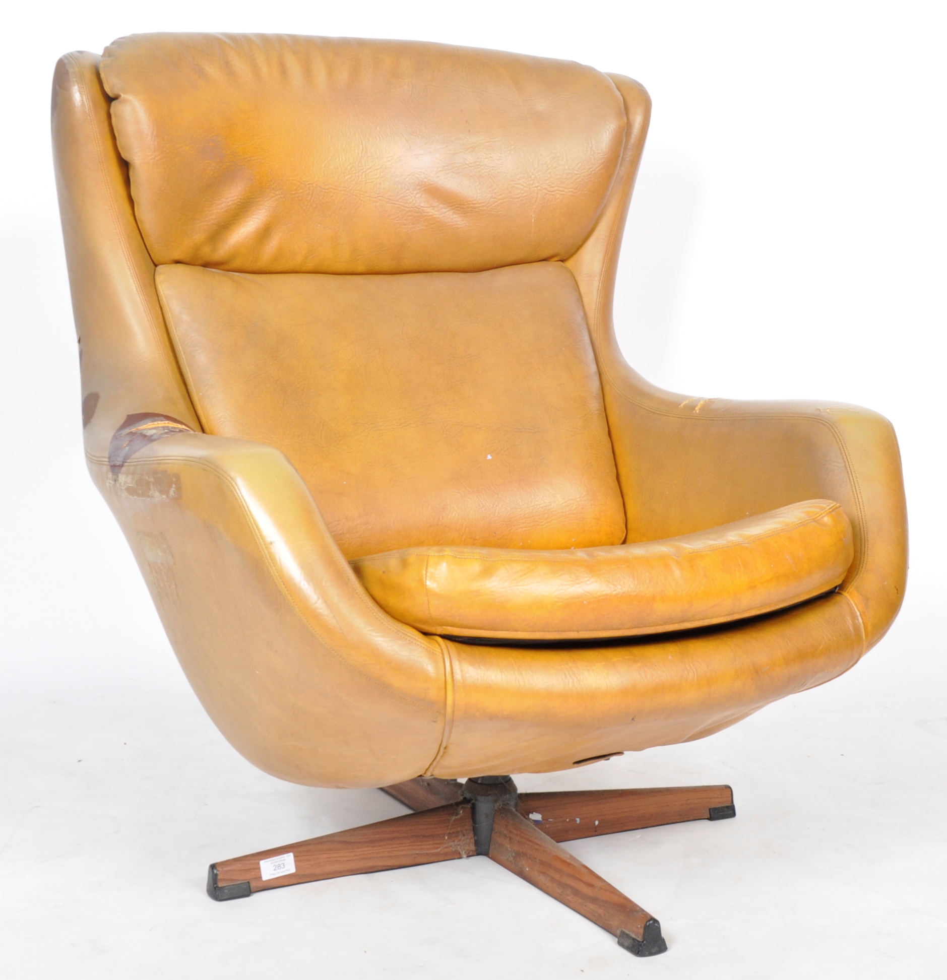 RETRO VINTAGE SWIVEL EGG CHAIR