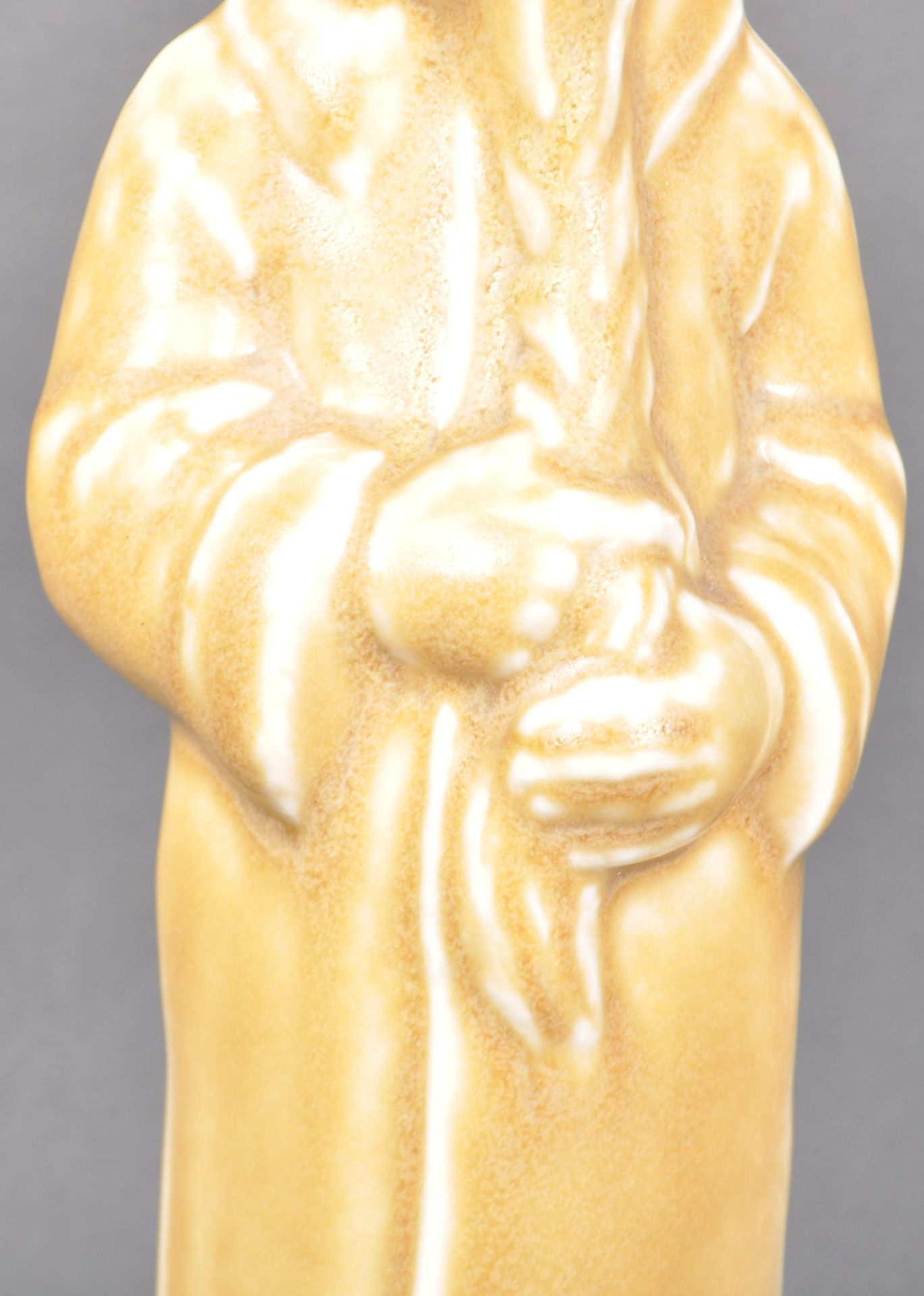 FIGGJO - 1960s NORWEGIAN HONEY GLAZED POTTERY FIGURE - Image 3 of 5